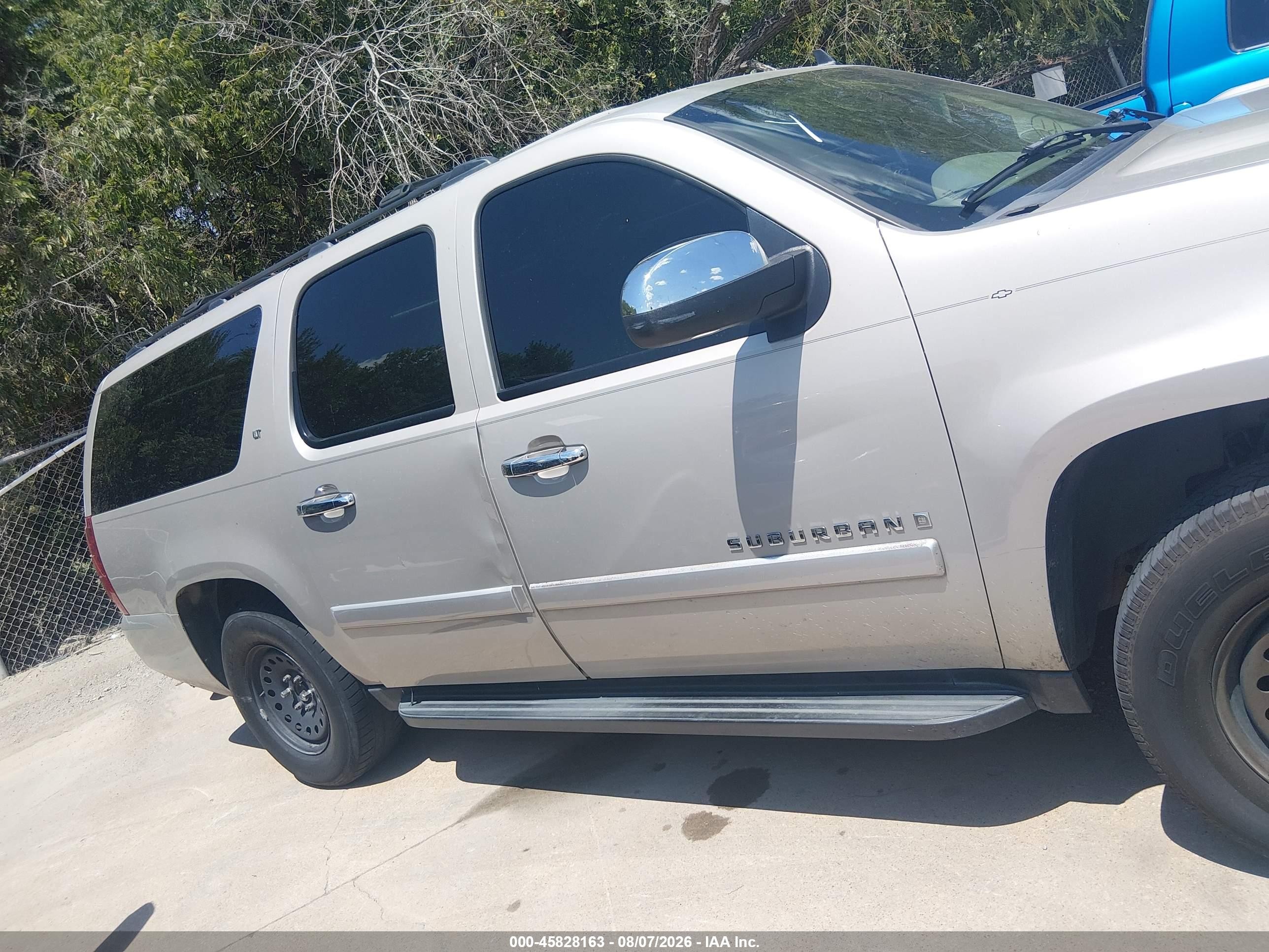 2007 Chevrolet Suburban 1500 Lt Gold vin: 3GNFC16027G320190