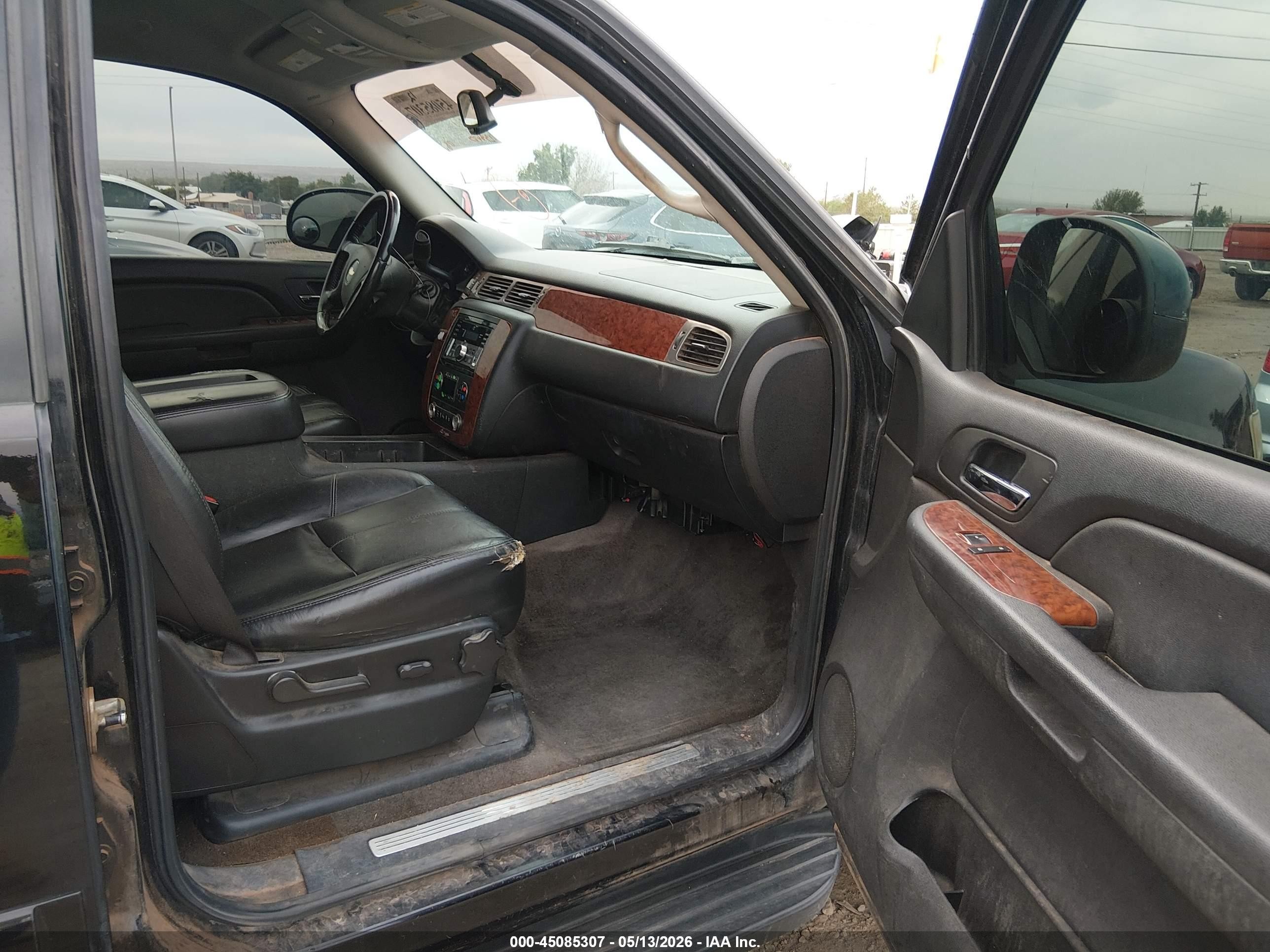 2008 Chevrolet Suburban 1500 Lt Black vin: 3GNFC16048G225325