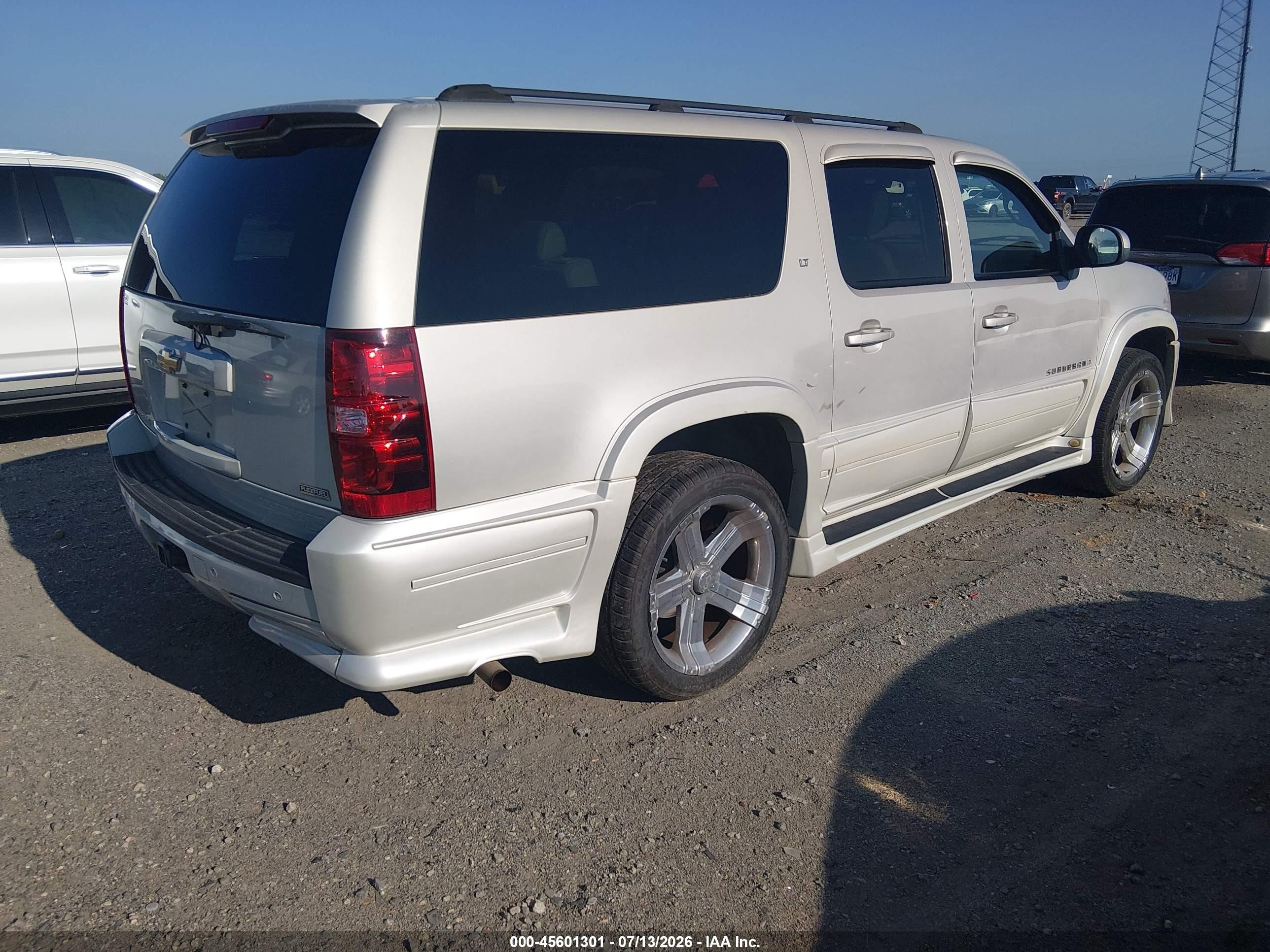 2007 Chevrolet Suburban Lt Champagne vin: 3GNFC16057G233612