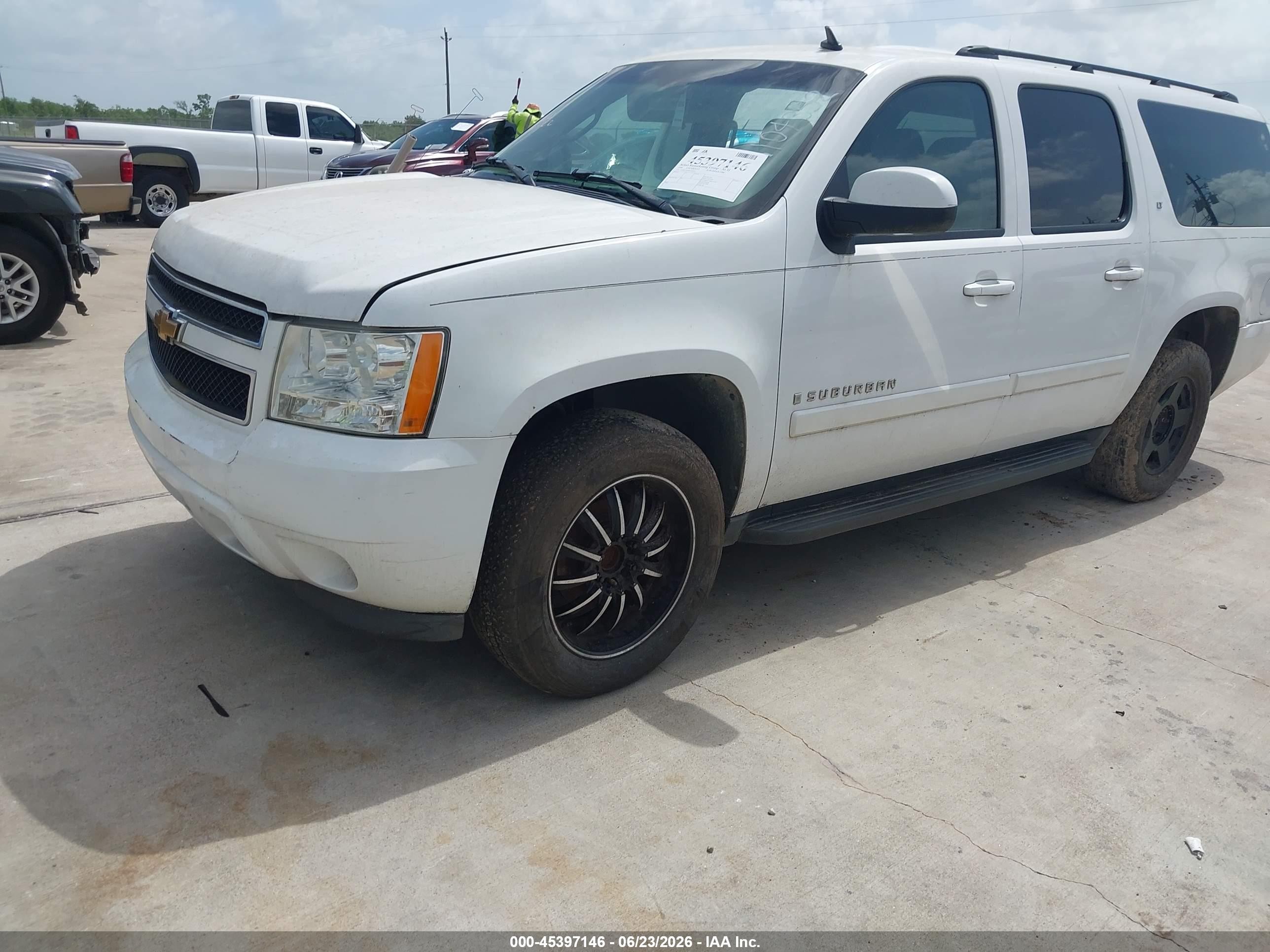 2008 Chevrolet Suburban 1500 Lt White vin: 3GNFC16058G104352