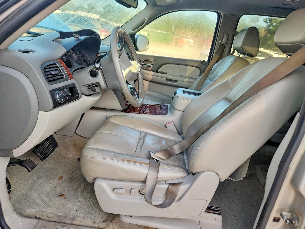 2007 Chevrolet Suburban C1500 Silver vin: 3GNFC16077G261136
