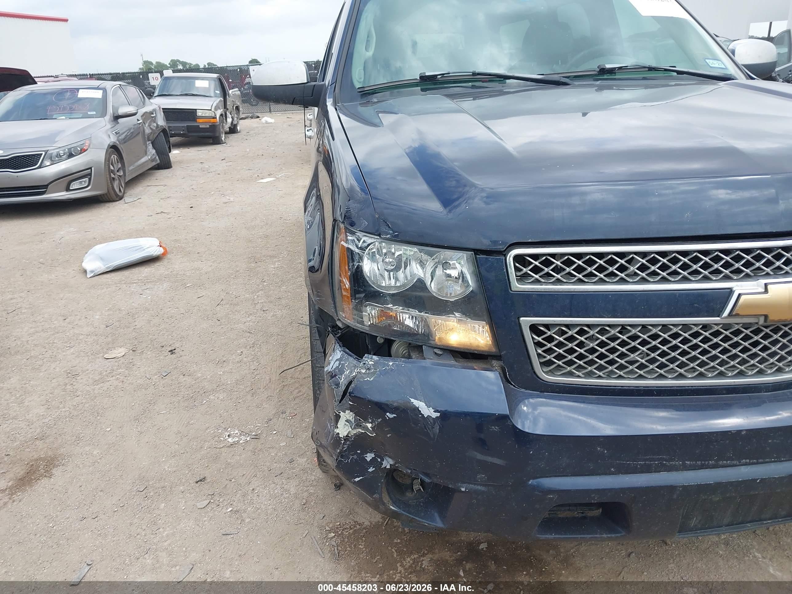 2007 Chevrolet Suburban Ltz Синий vin: 3GNFC16077G264330