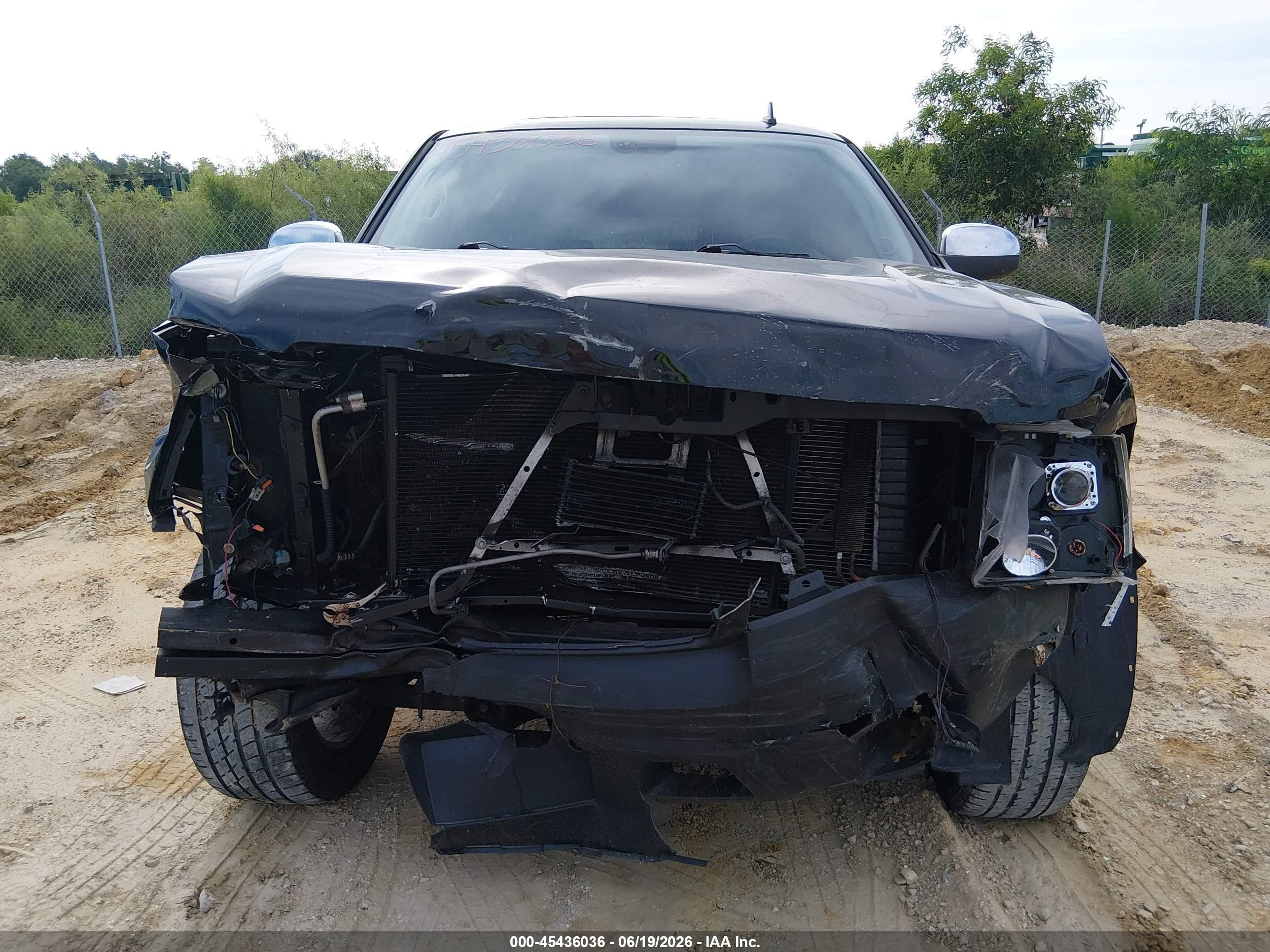 2008 Chevrolet Suburban 1500 Ltz Black vin: 3GNFC16078G203111