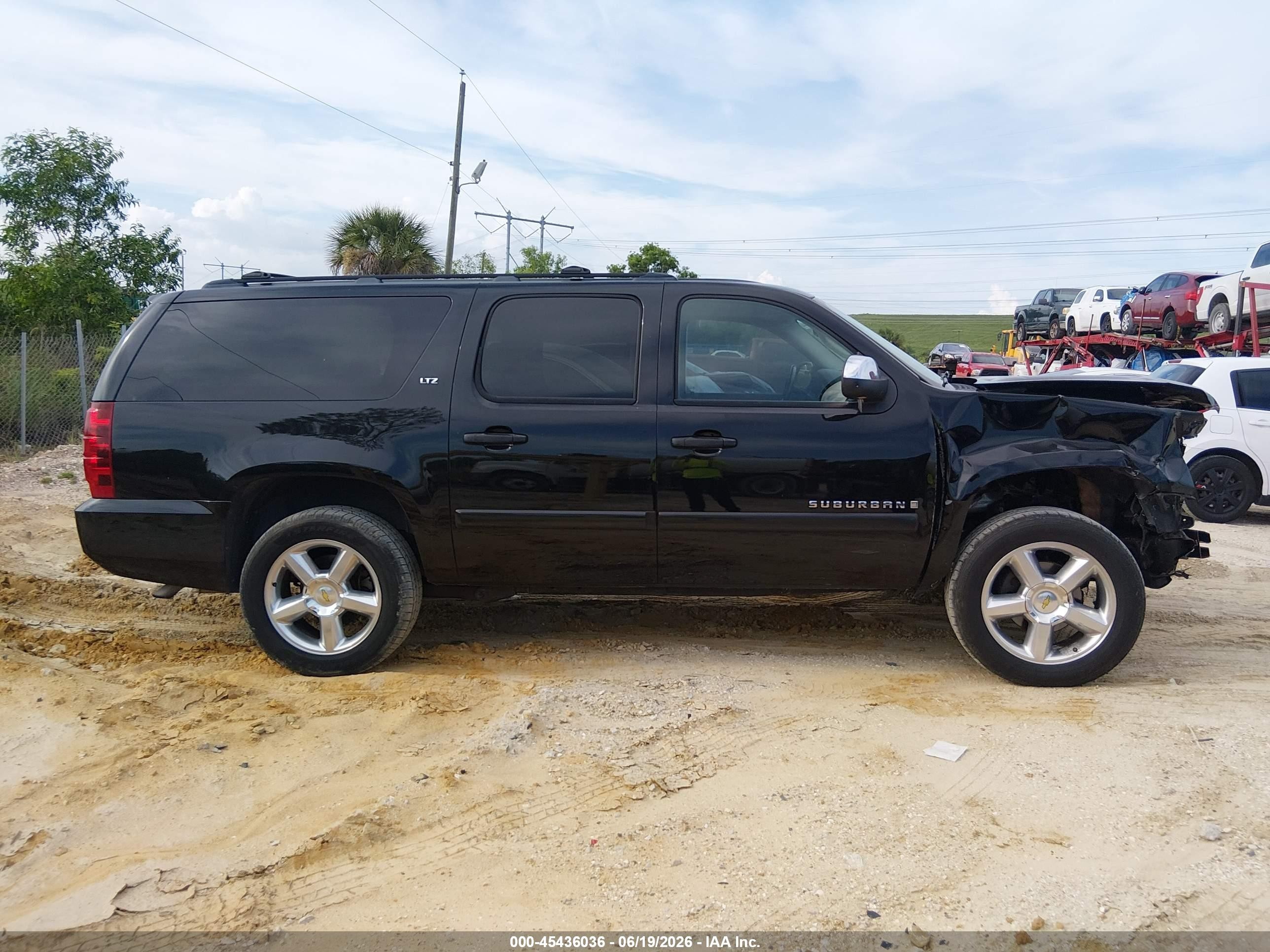 2008 Chevrolet Suburban 1500 Ltz Black vin: 3GNFC16078G203111