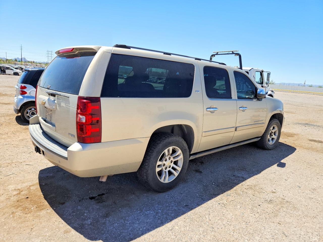 2007 Chevrolet Suburban C1500 Gold vin: 3GNFC16087G198063