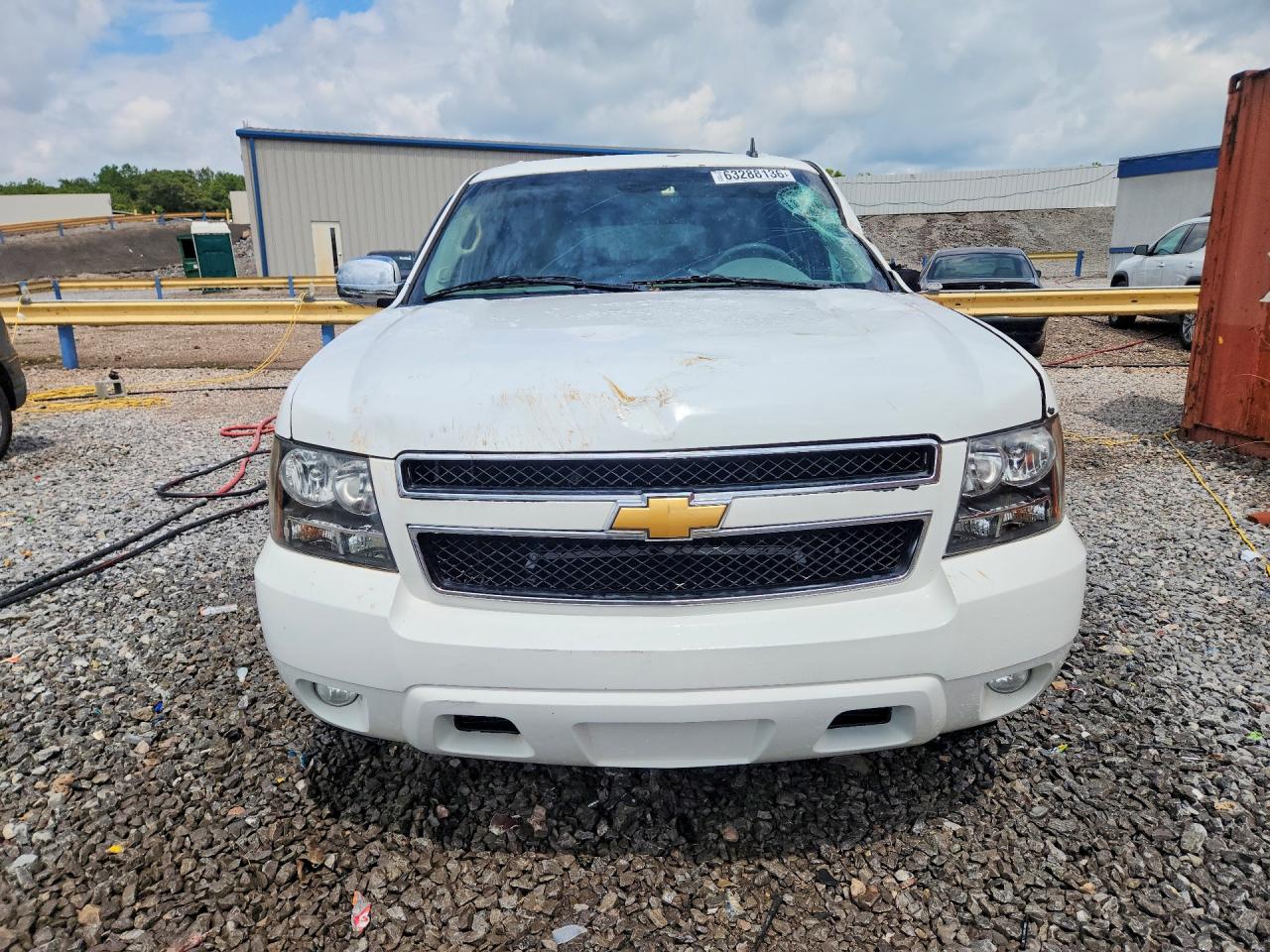 2008 Chevrolet Suburban C1500 Ls White vin: 3GNFC16098G206690