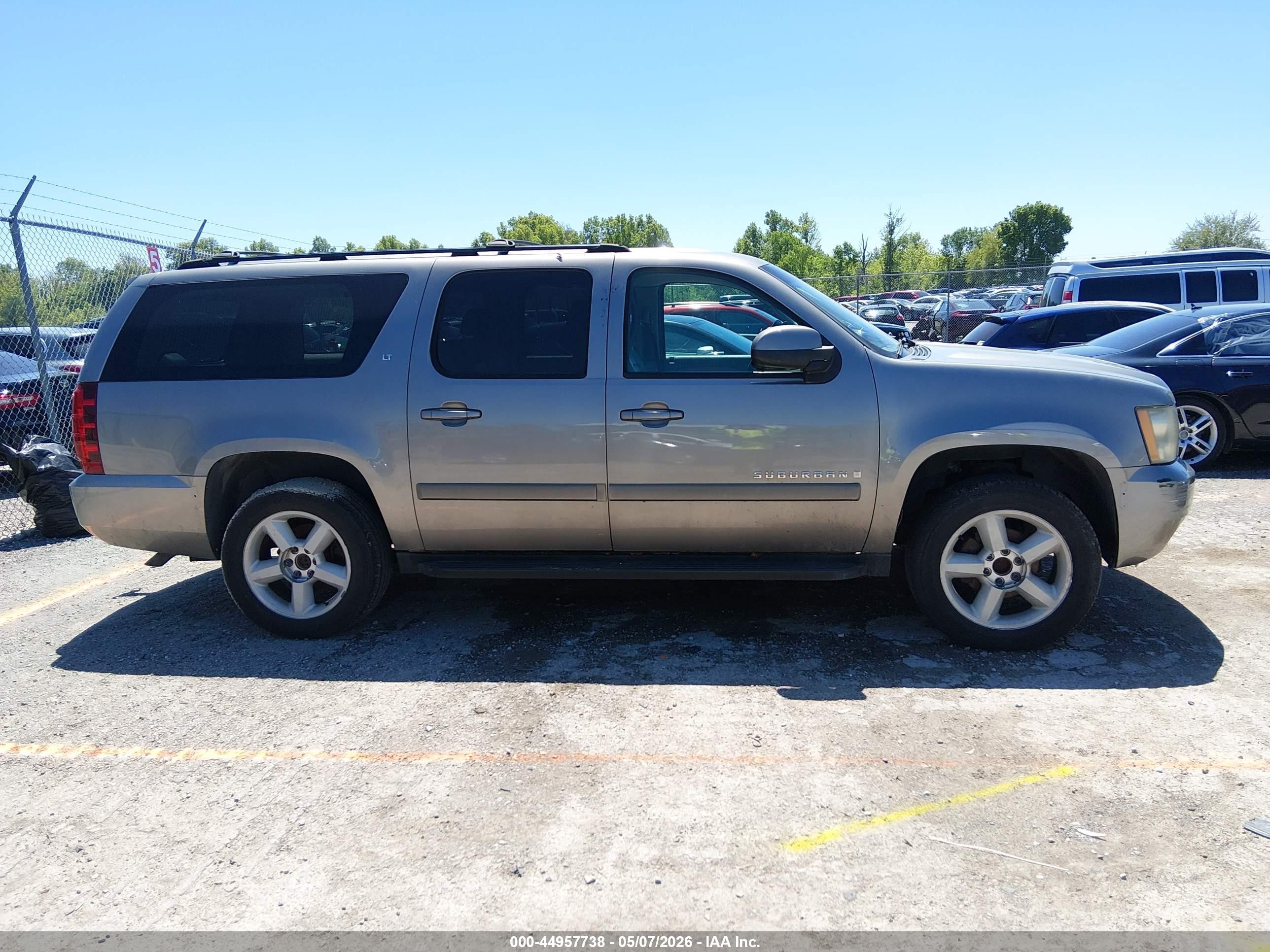 2007 Chevrolet Suburban 1500 Lt Серый vin: 3GNFC160X7G218376