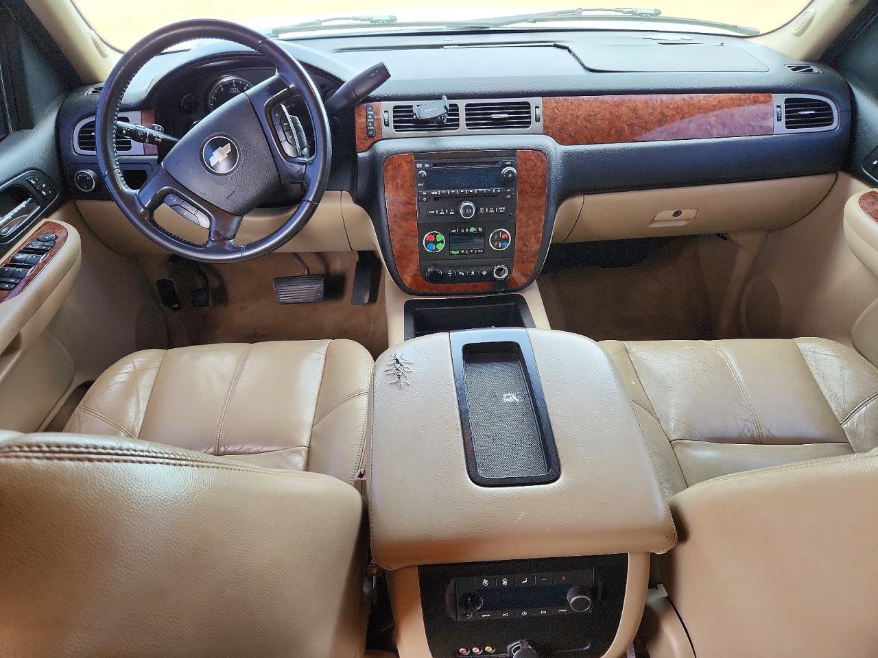2008 Chevrolet Suburban C1500 Ls Silver vin: 3GNFC160X8G137153