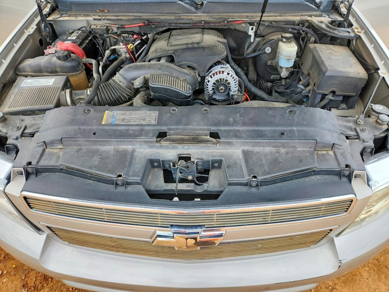 2008 Chevrolet Suburban C1500 Ls Silver vin: 3GNFC160X8G137153