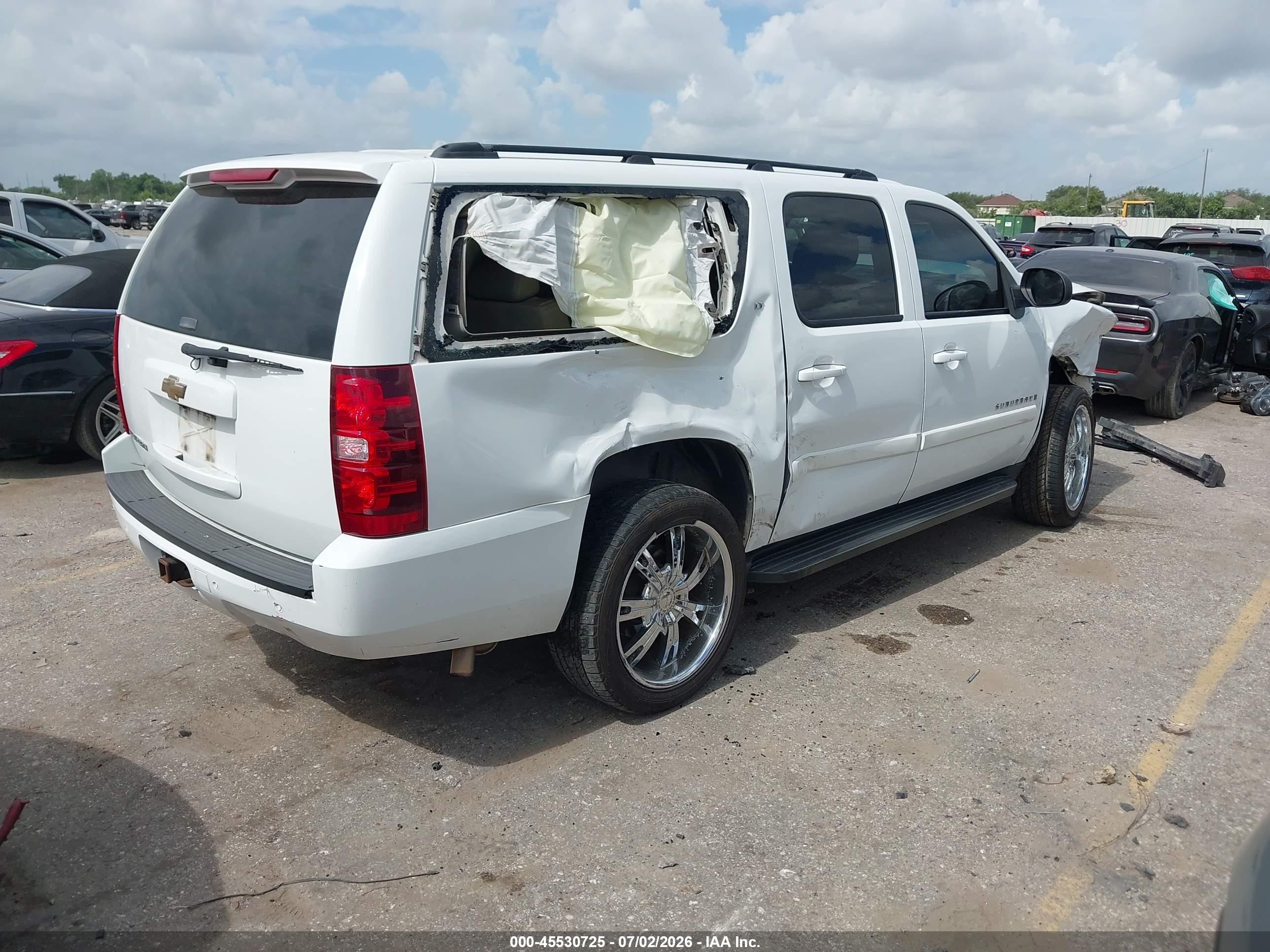 2007 Chevrolet Suburban Lt White vin: 3GNFC16J17G261707