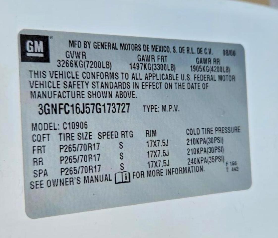 2007 Chevrolet Suburban C1500 Белый vin: 3GNFC16J57G173727