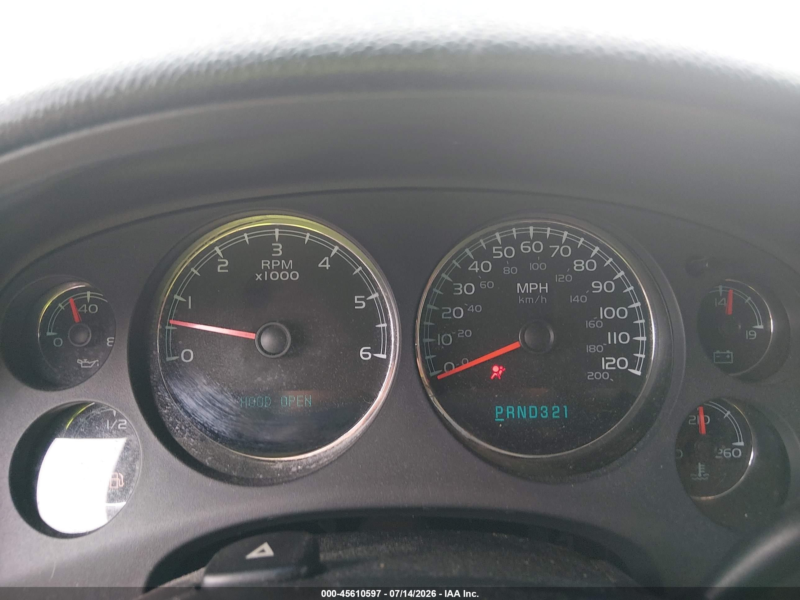 2008 Chevrolet Suburban 1500 Lt White vin: 3GNFC16J78G271014