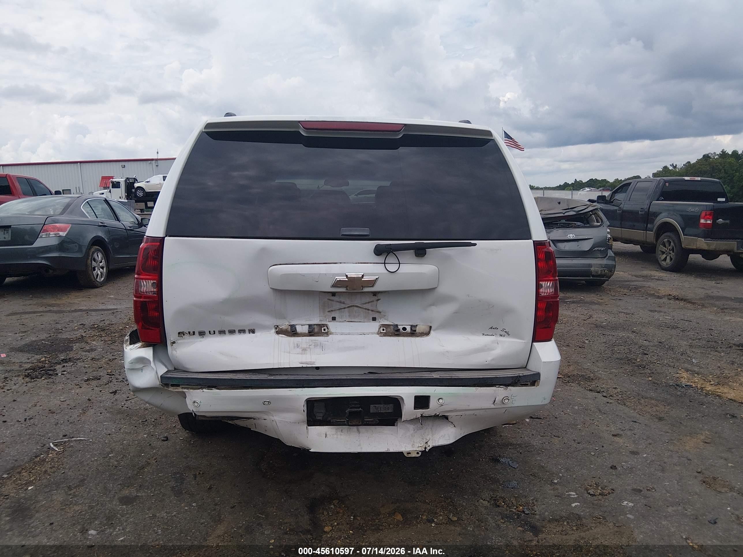 2008 Chevrolet Suburban 1500 Lt White vin: 3GNFC16J78G271014