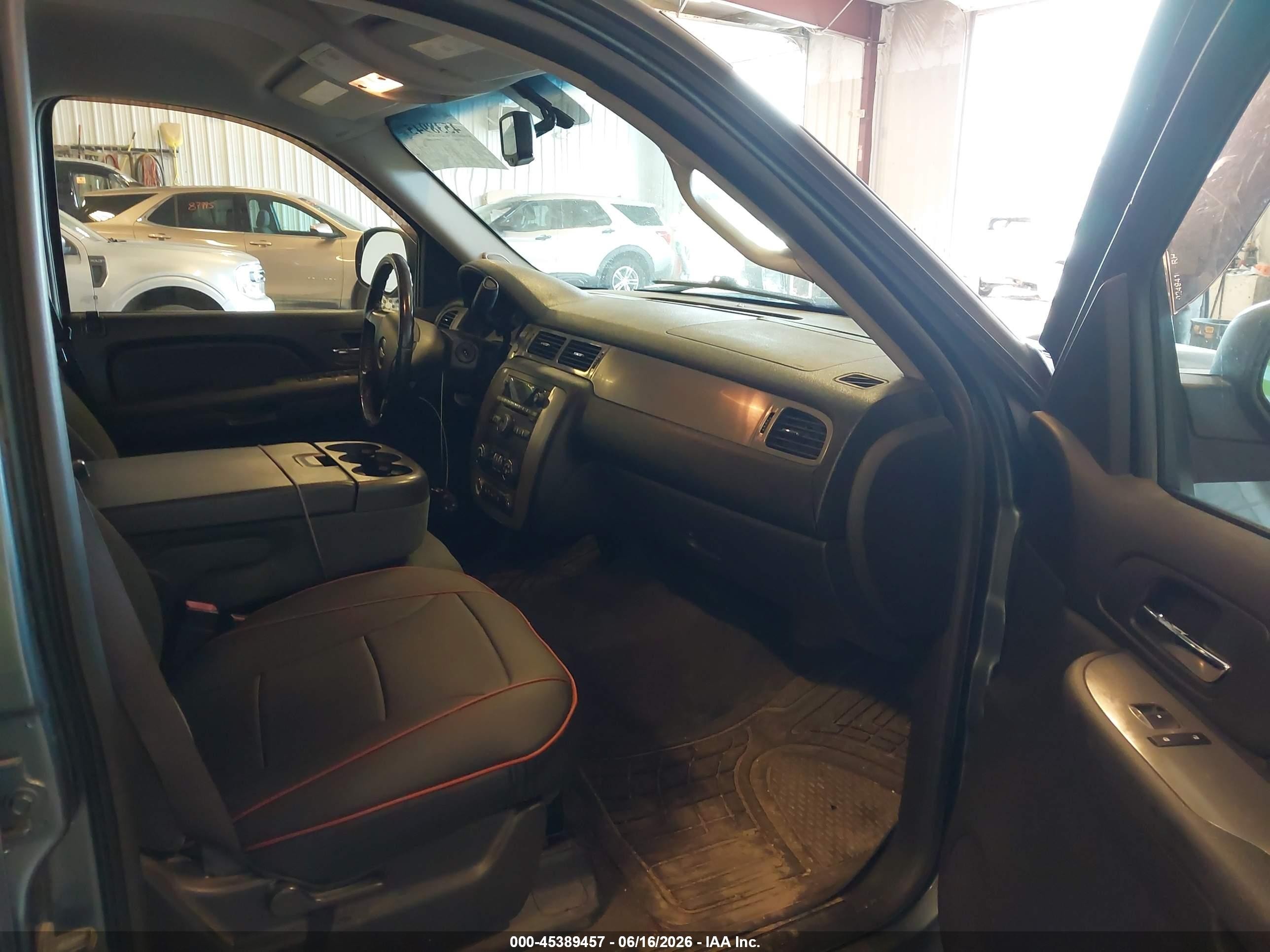 2009 Chevrolet Avalanche 1500 Ls Gray vin: 3GNFK12049G229420