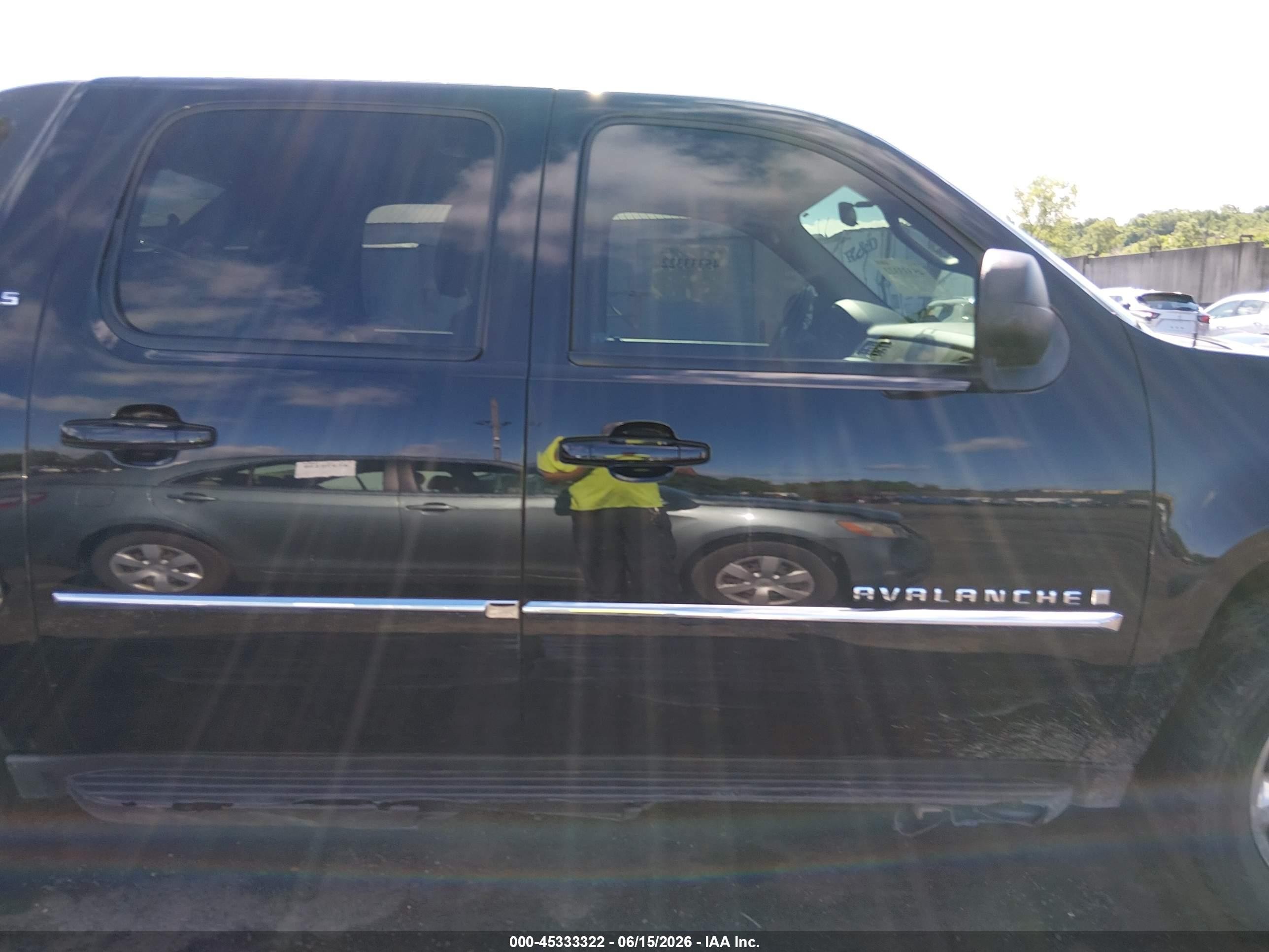 2009 Chevrolet Avalanche 1500 Ls Black vin: 3GNFK12069G208309