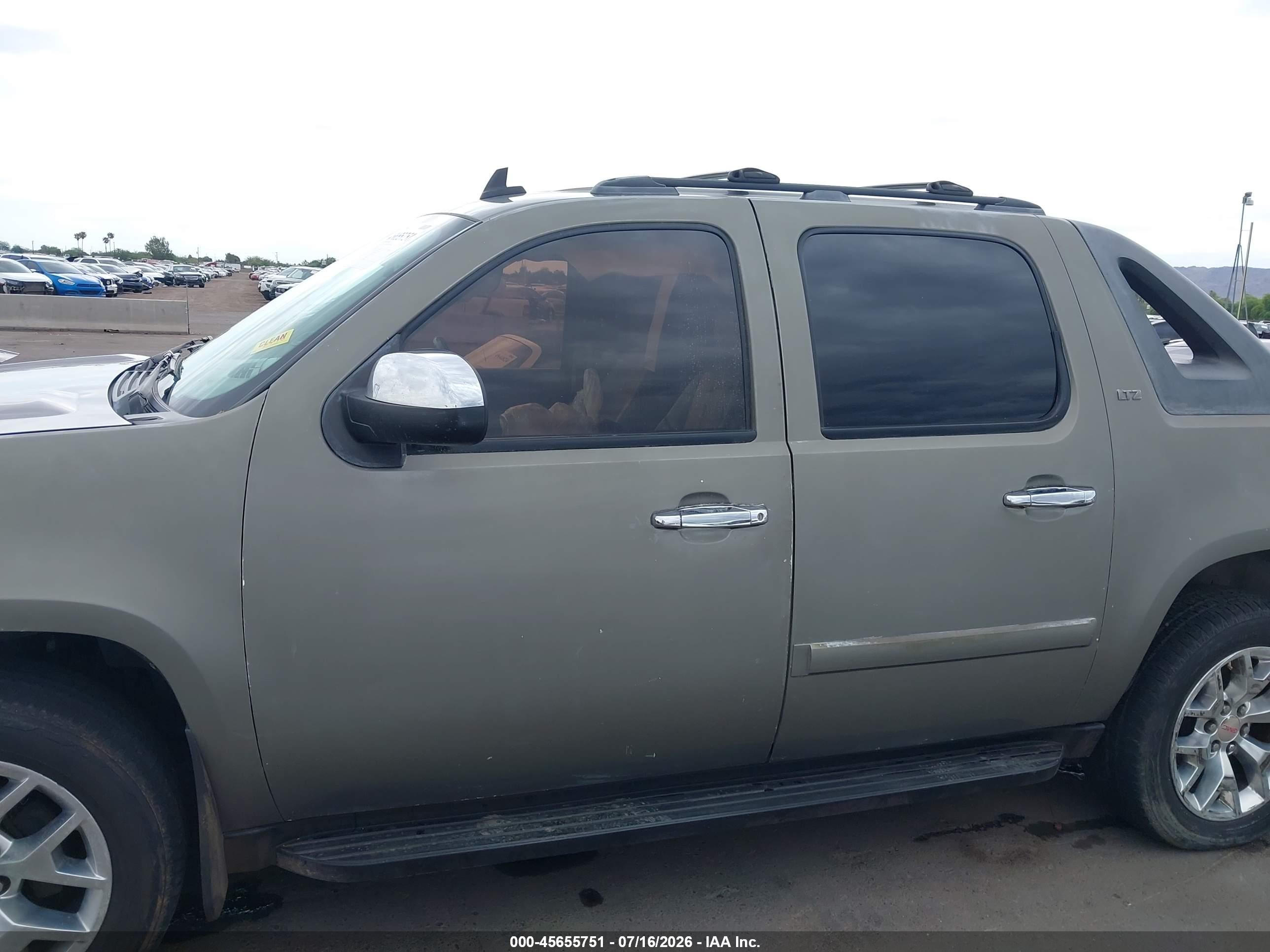 2007 Chevrolet Avalanche 1500 Ltz Серый vin: 3GNFK12337G271522