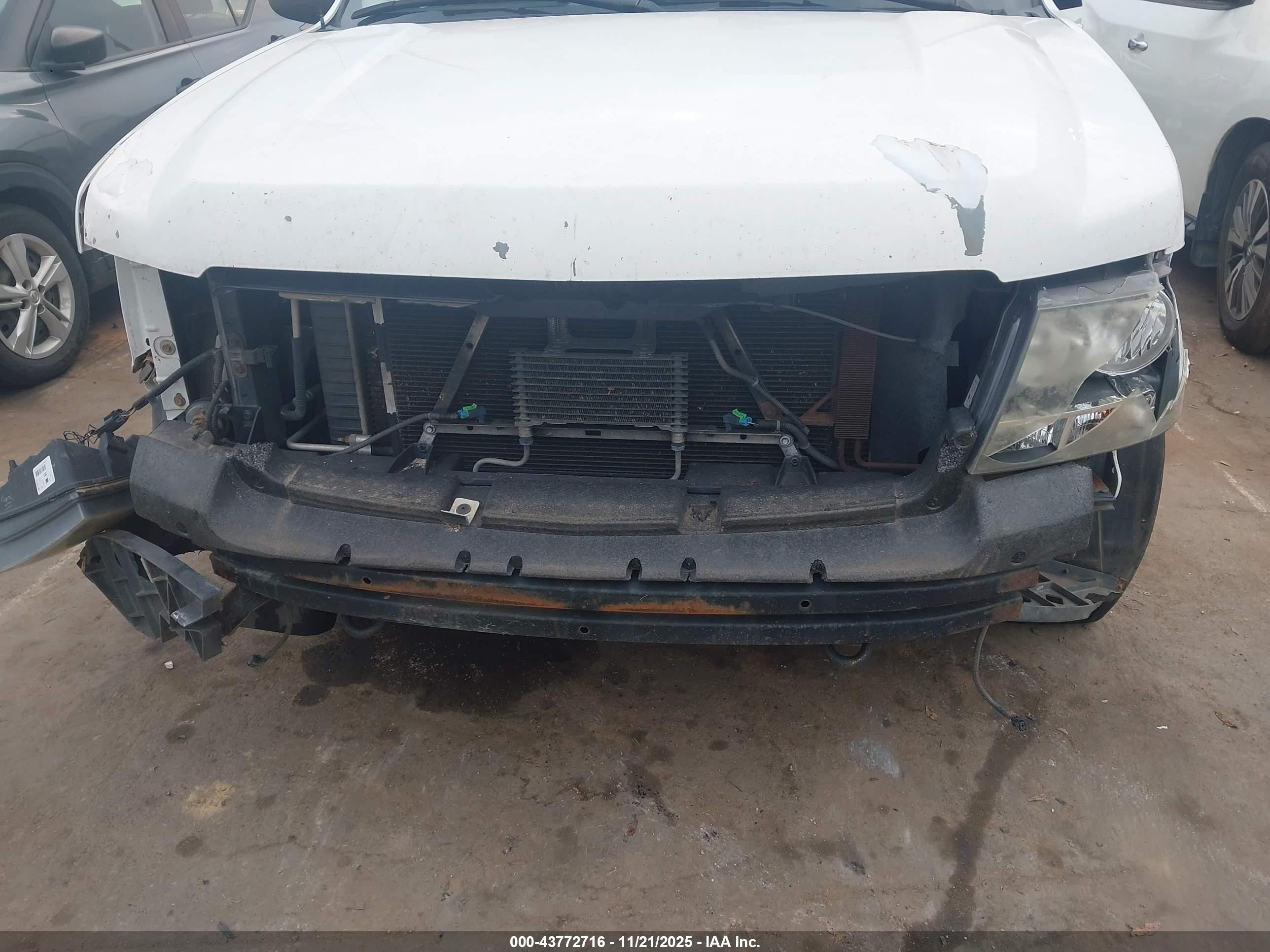 2007 Chevrolet Avalanche 1500 Ls/lt/ltz White vin: 3GNFK12347G212351