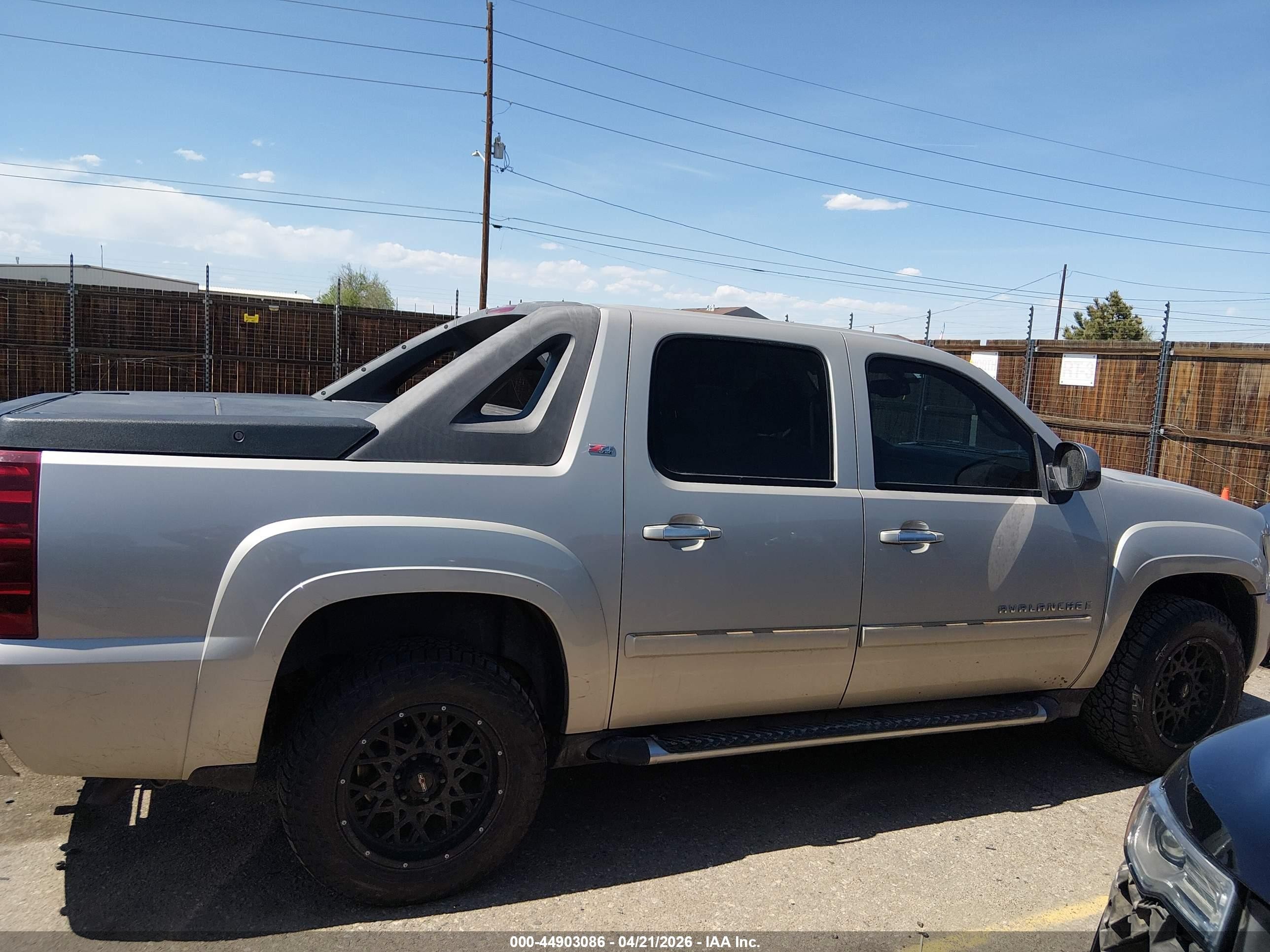 2007 Chevrolet Avalanche 1500 Lt Gold vin: 3GNFK12357G293750