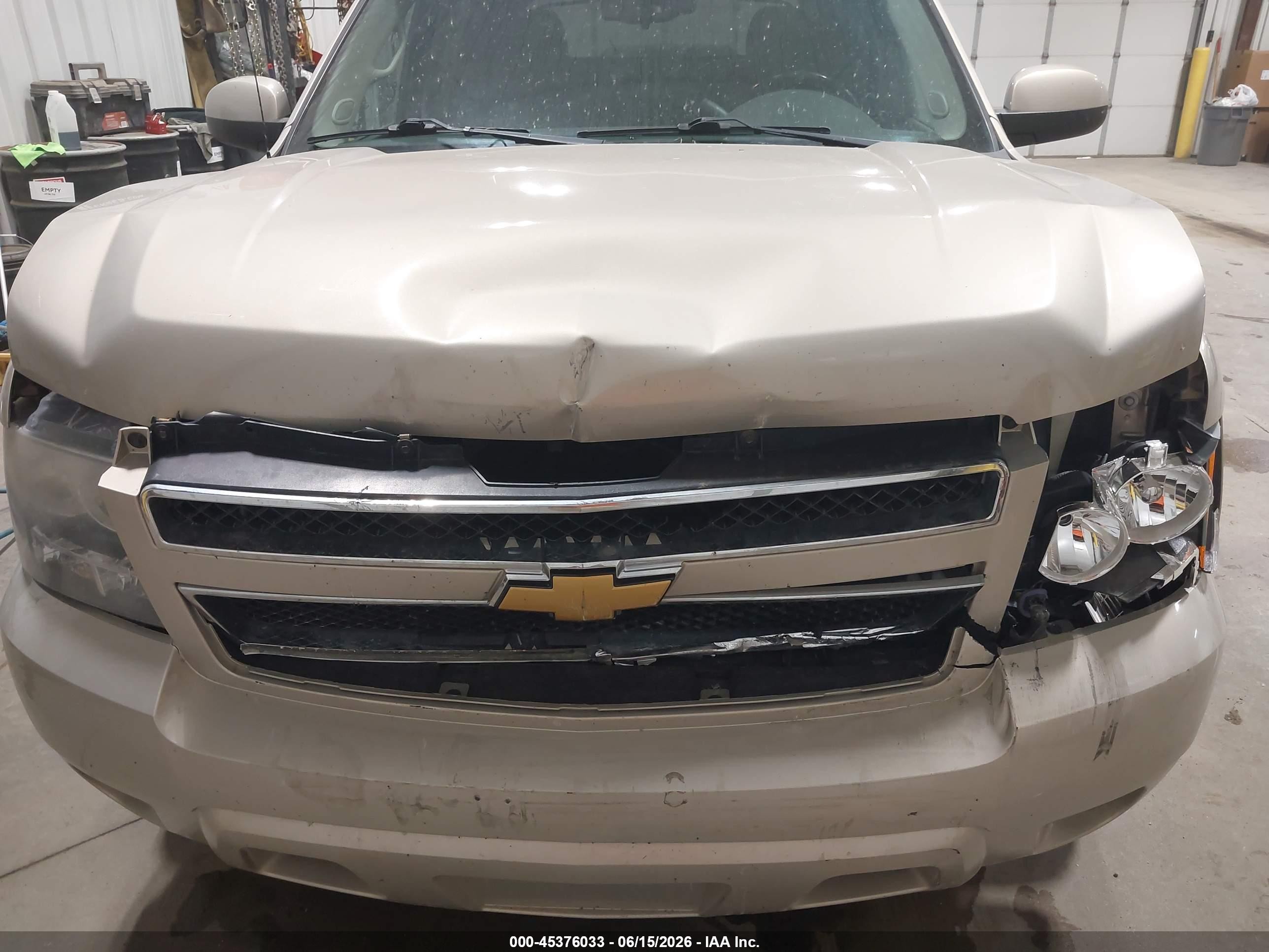 2009 Chevrolet Avalanche 1500 Ls Gold vin: 3GNFK12379G107550