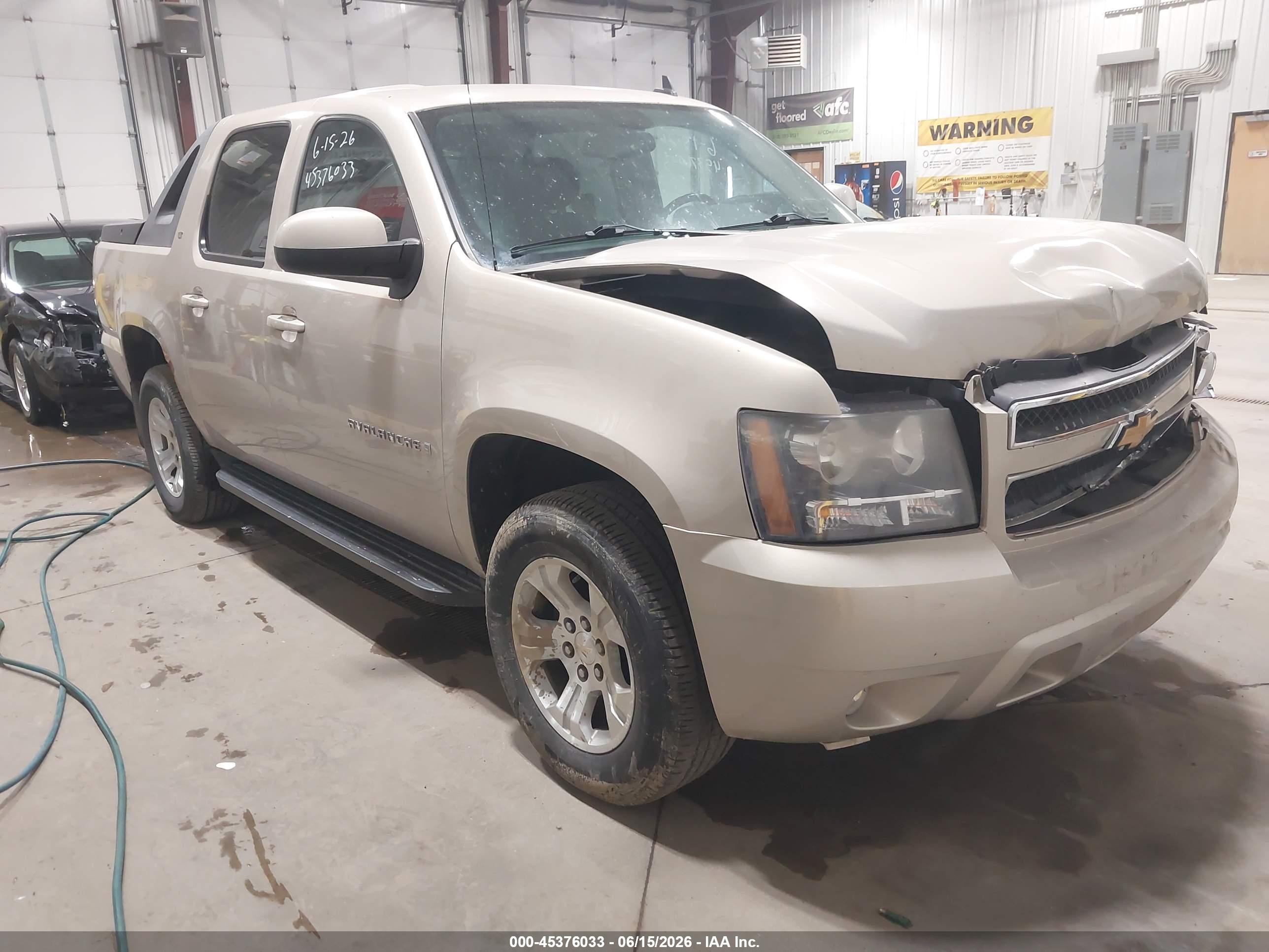 2009 Chevrolet Avalanche 1500 Ls Gold vin: 3GNFK12379G107550