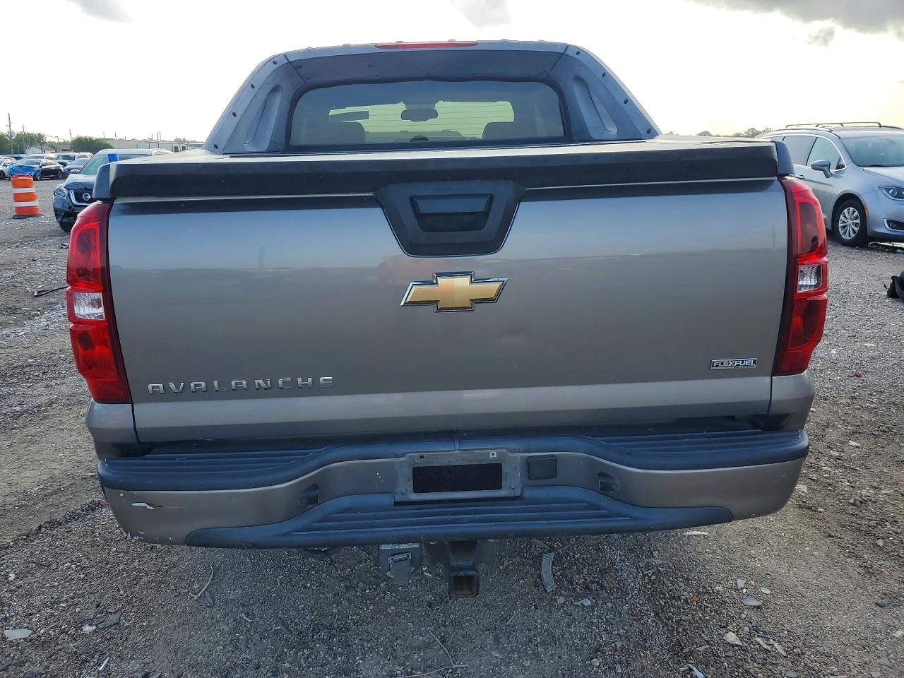 2007 Chevrolet Avalanche K1500 Tan vin: 3GNFK12387G239729
