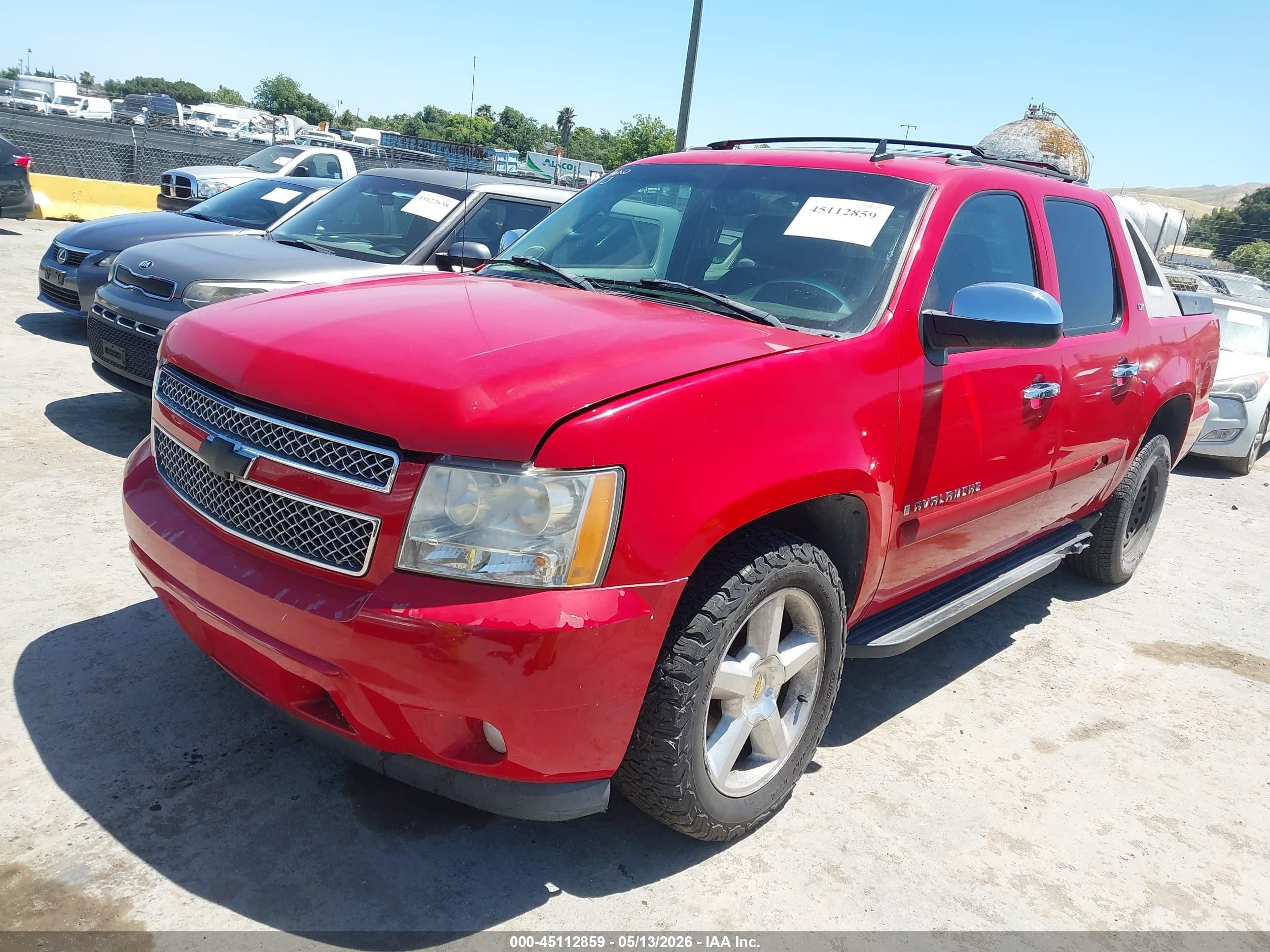 2008 Chevrolet Avalanche 1500 Ltz Red vin: 3GNFK12388G103201
