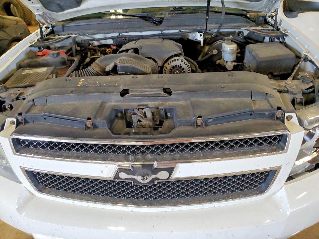 2008 Chevrolet Avalanche K1500 Белый vin: 3GNFK12388G267600