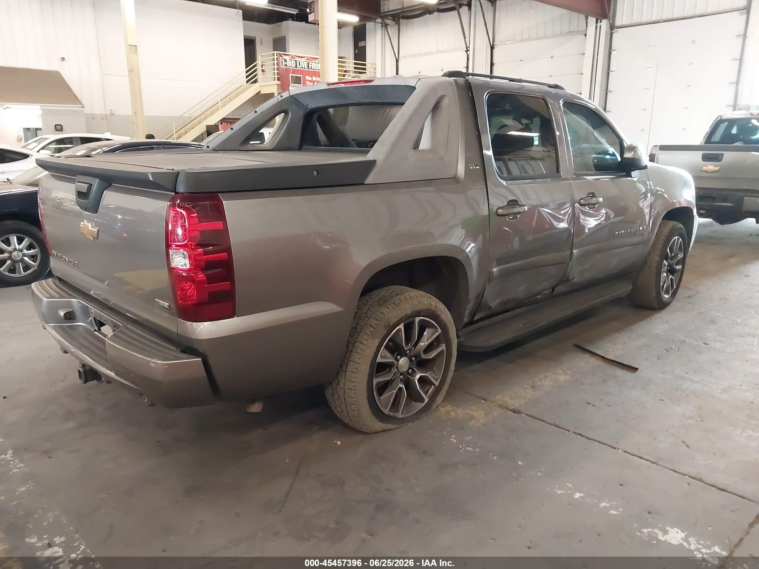 2007 Chevrolet Avalanche 1500 Ltz Beige vin: 3GNFK12397G156200