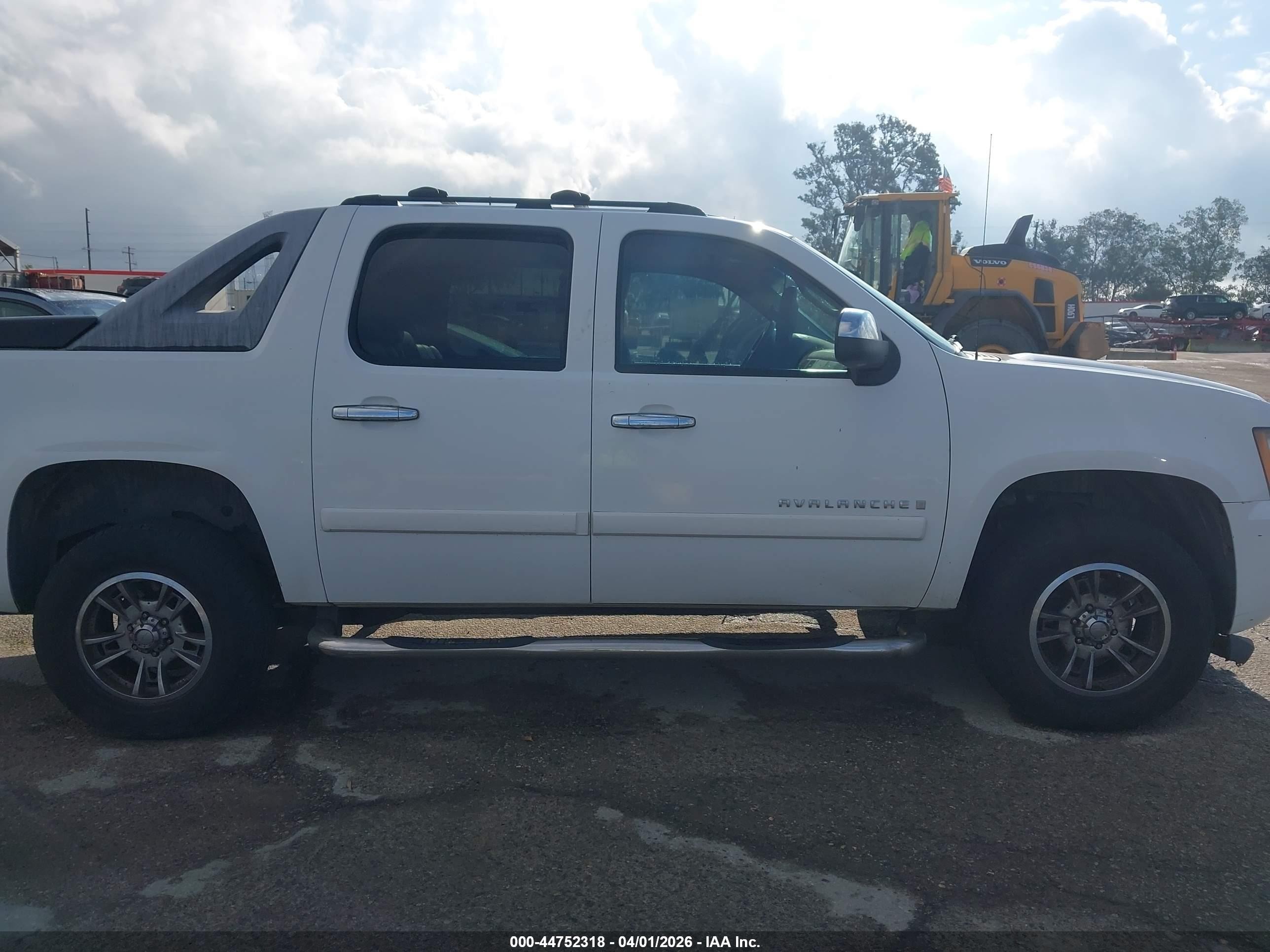 2007 Chevrolet Avalanche 1500 Lt Белый vin: 3GNFK123X7G137722