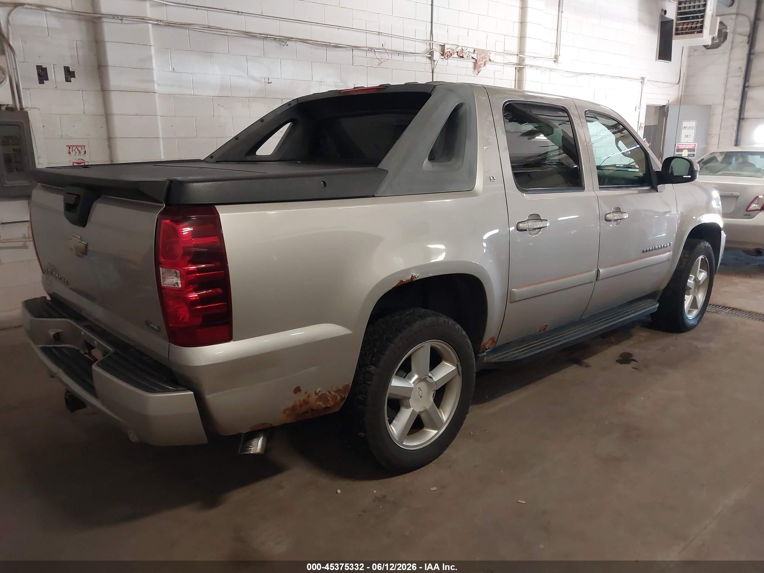 2007 Chevrolet Avalanche 1500 Lt Silver vin: 3GNFK123X7G212905