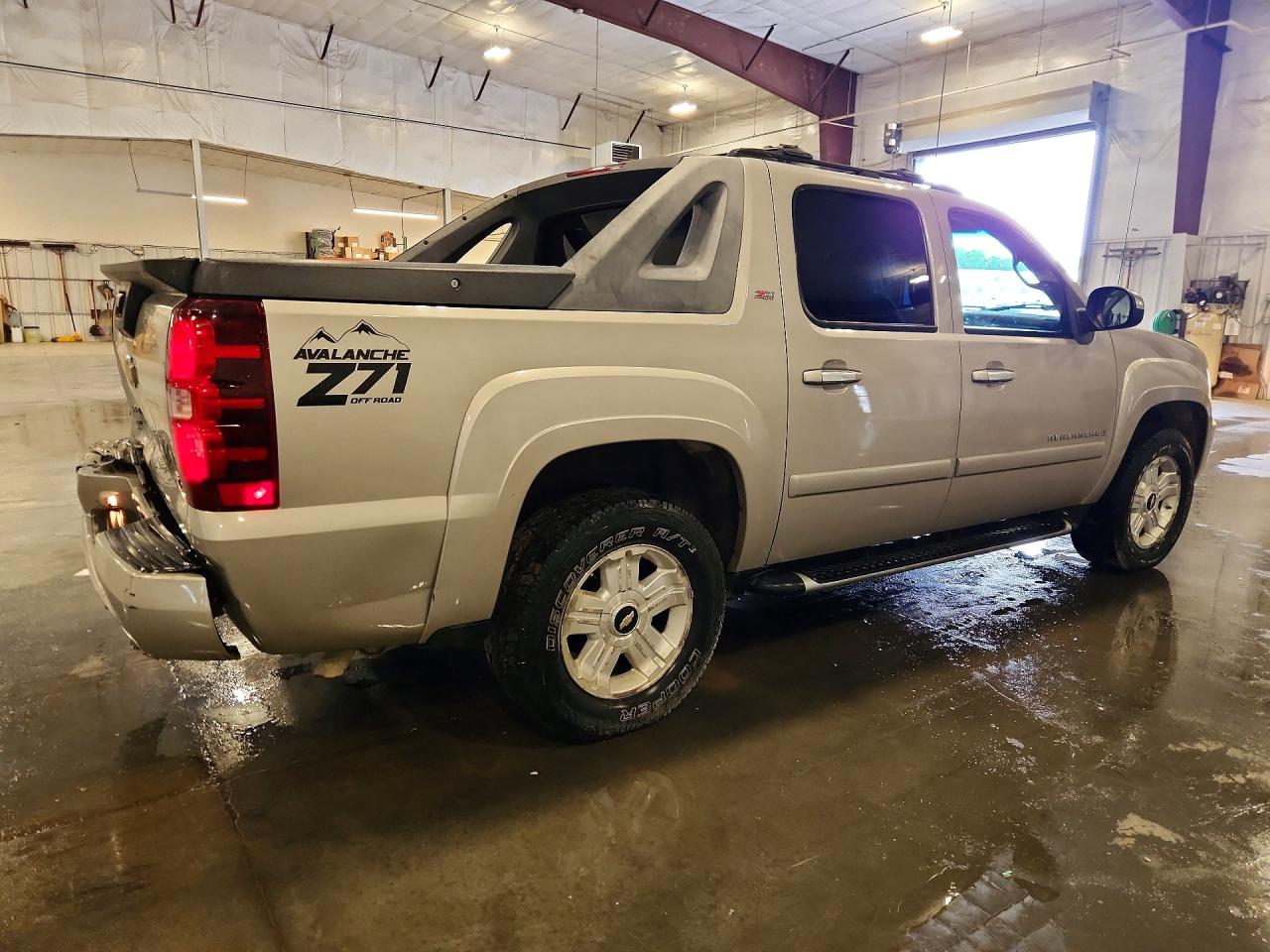 2007 Chevrolet Avalanche K1500 Silver vin: 3GNFK123X7G314401