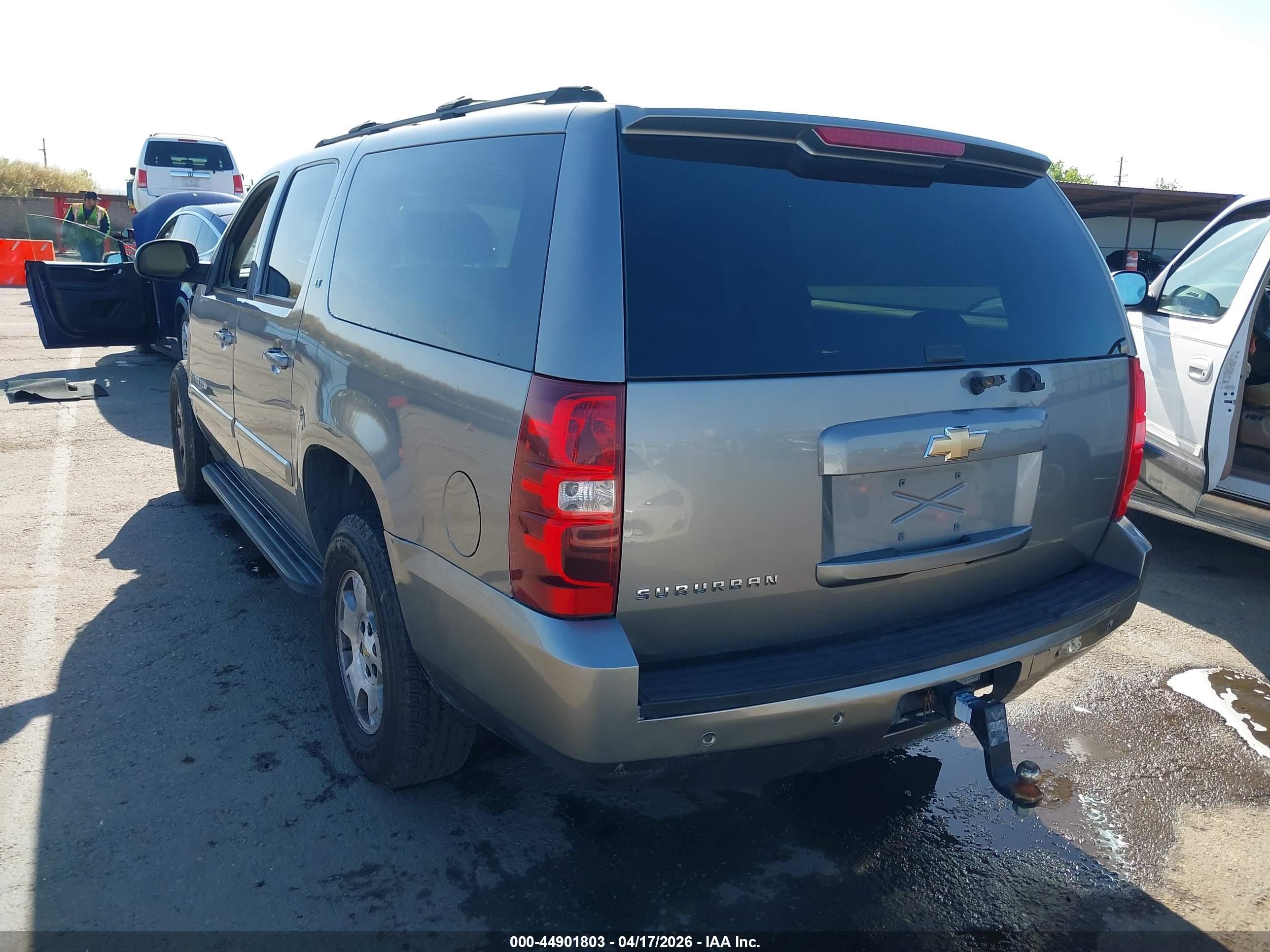 2007 Chevrolet Suburban 1500 Lt Gray vin: 3GNFK16317G136629
