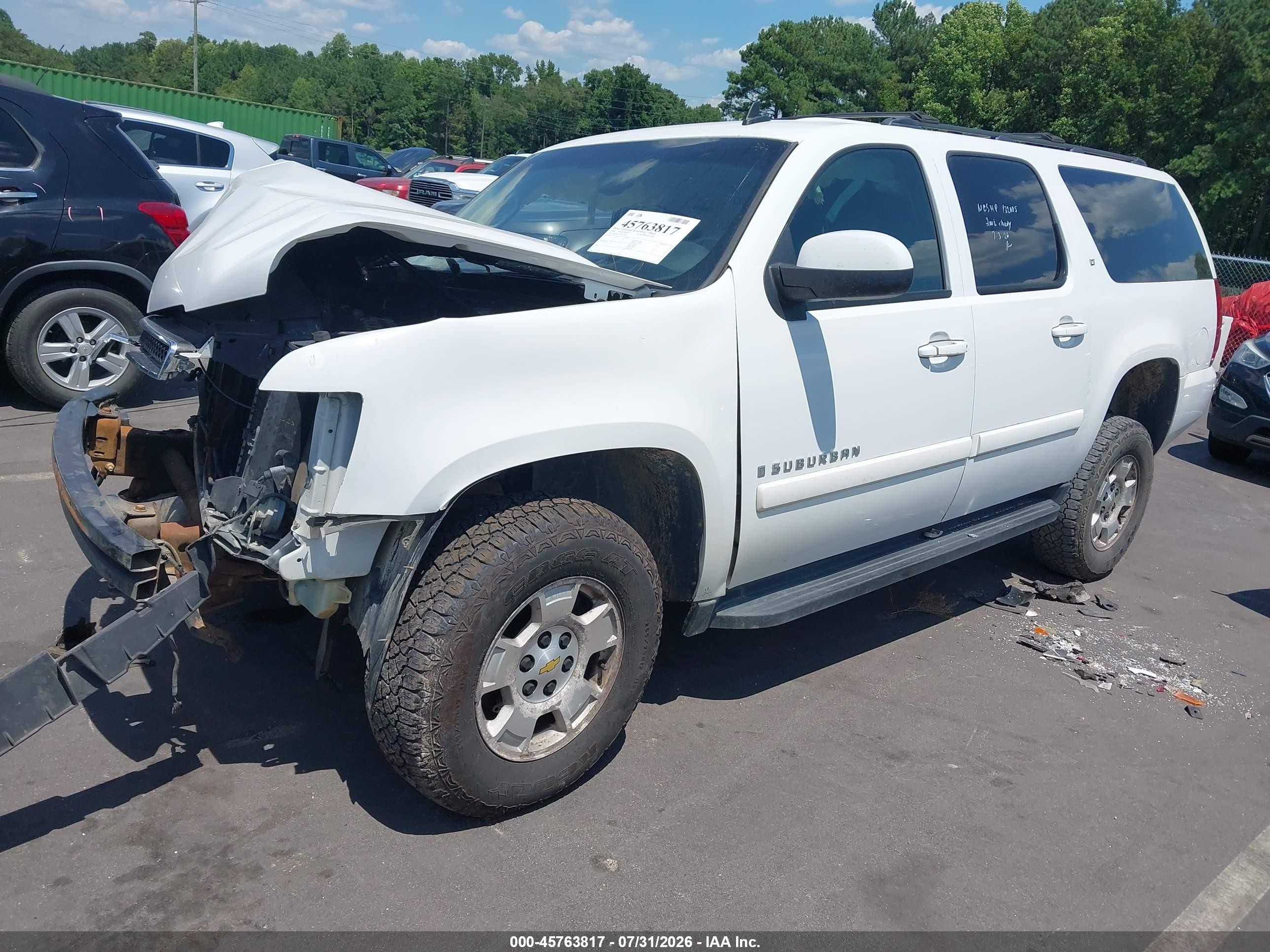 2008 Chevrolet Suburban 1500 Lt Белый vin: 3GNFK16318G115877