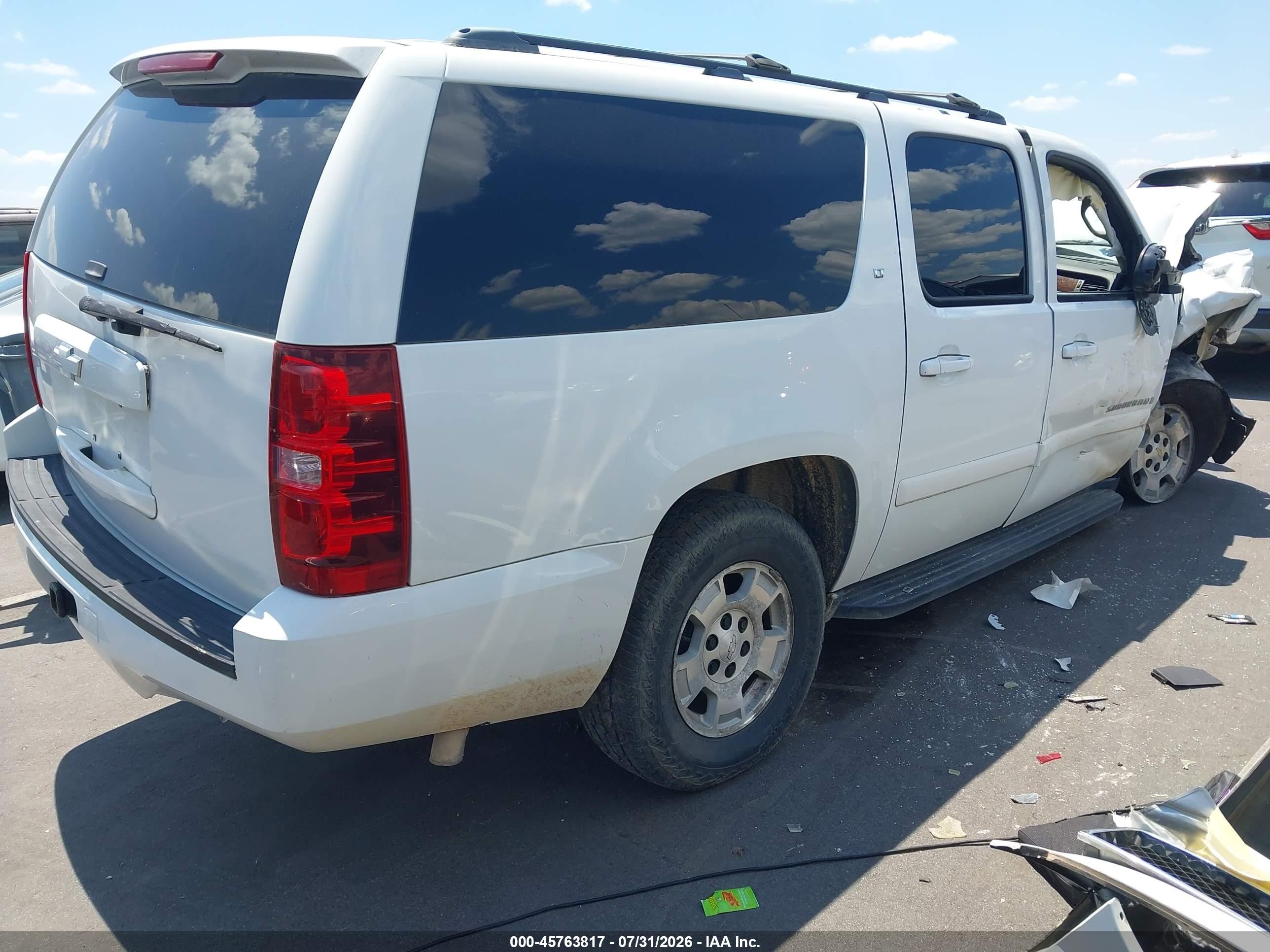 2008 Chevrolet Suburban 1500 Lt Белый vin: 3GNFK16318G115877