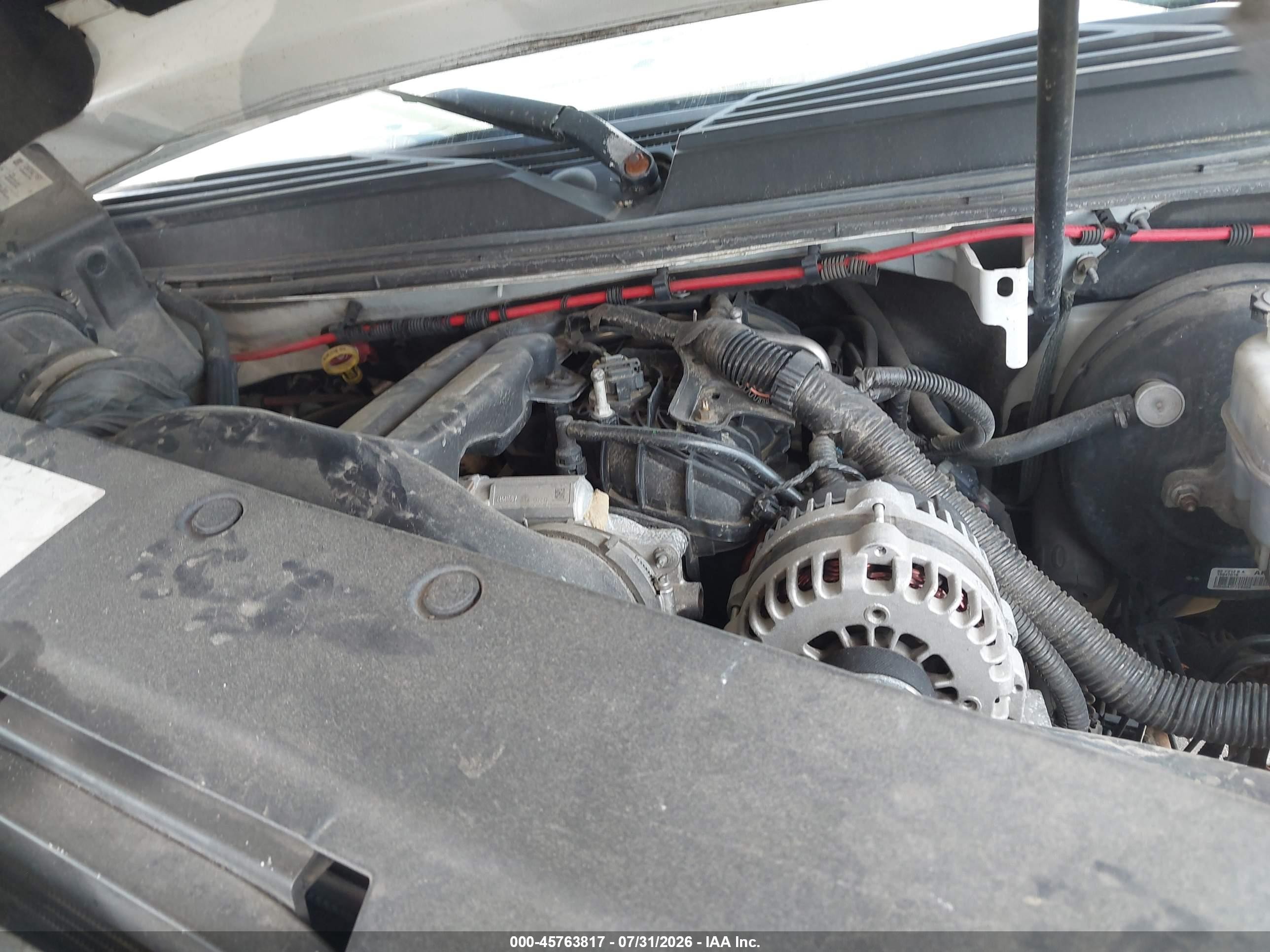 2008 Chevrolet Suburban 1500 Lt Белый vin: 3GNFK16318G115877