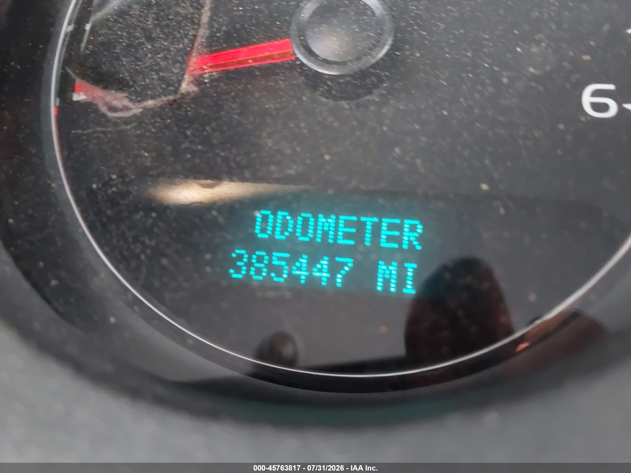 2008 Chevrolet Suburban 1500 Lt Белый vin: 3GNFK16318G115877