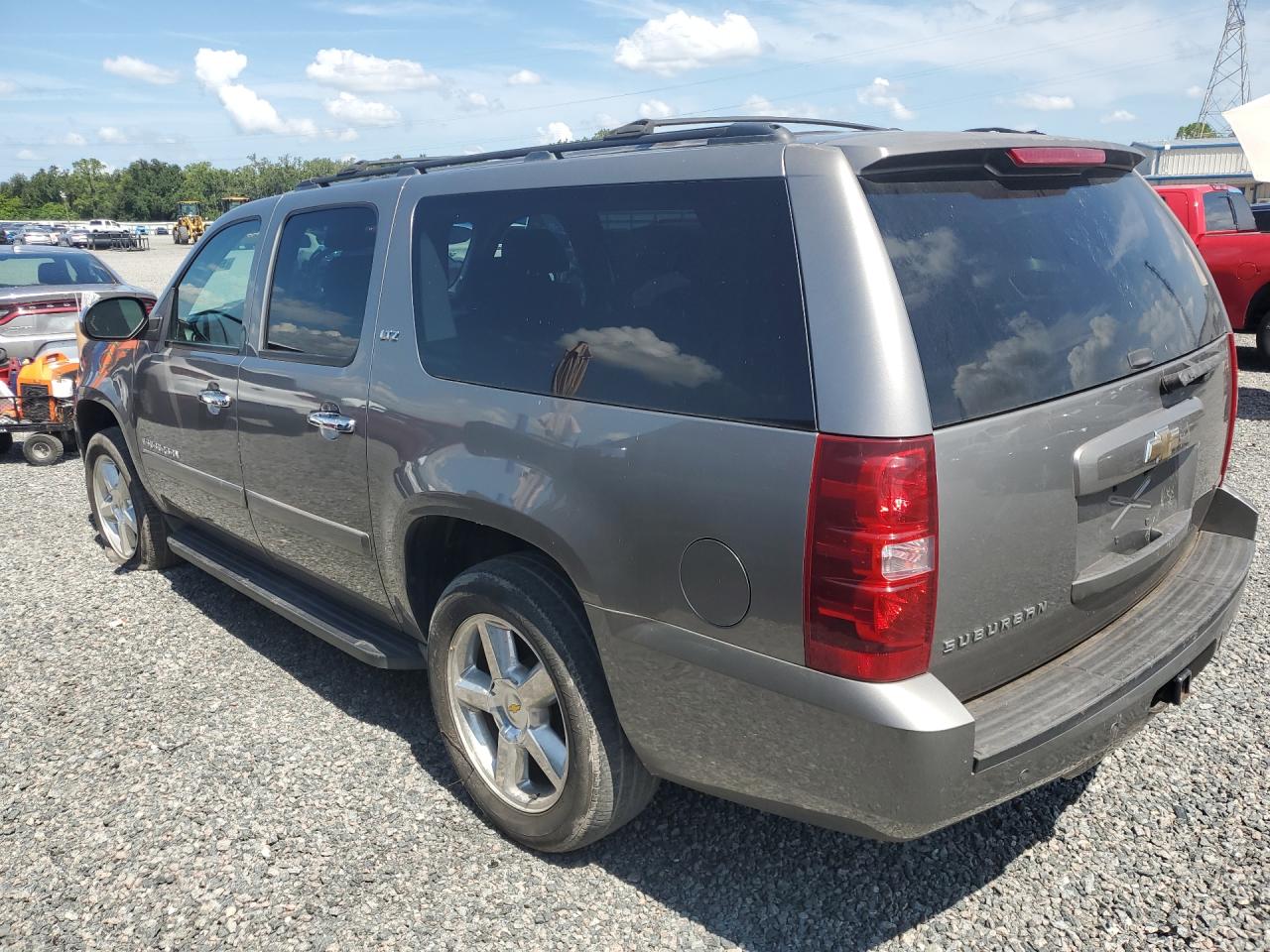 2008 Chevrolet Suburban K1500 Ls Beige vin: 3GNFK16328G136074