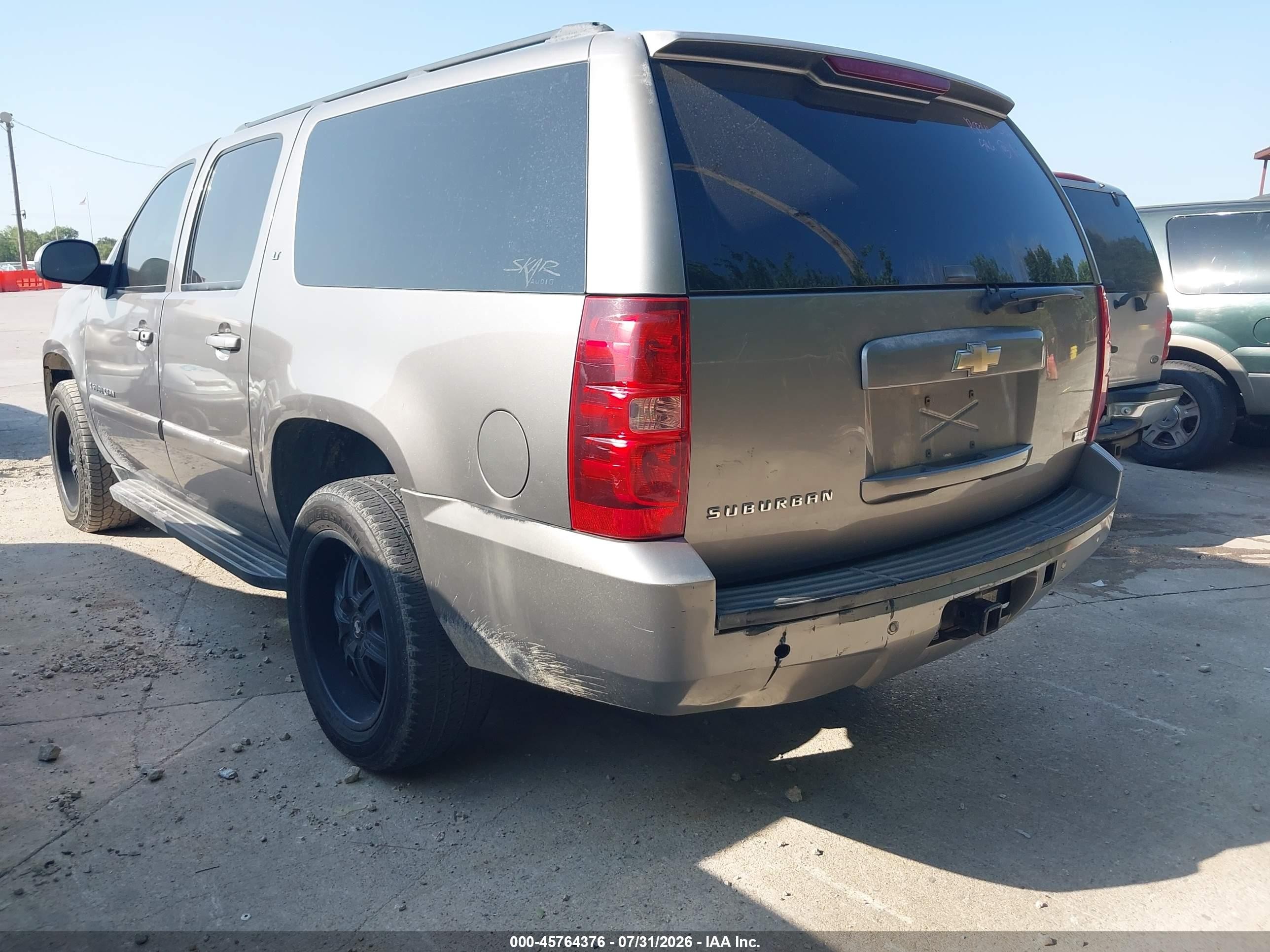 2008 Chevrolet Suburban 1500 Lt Silver vin: 3GNFK16328G198364