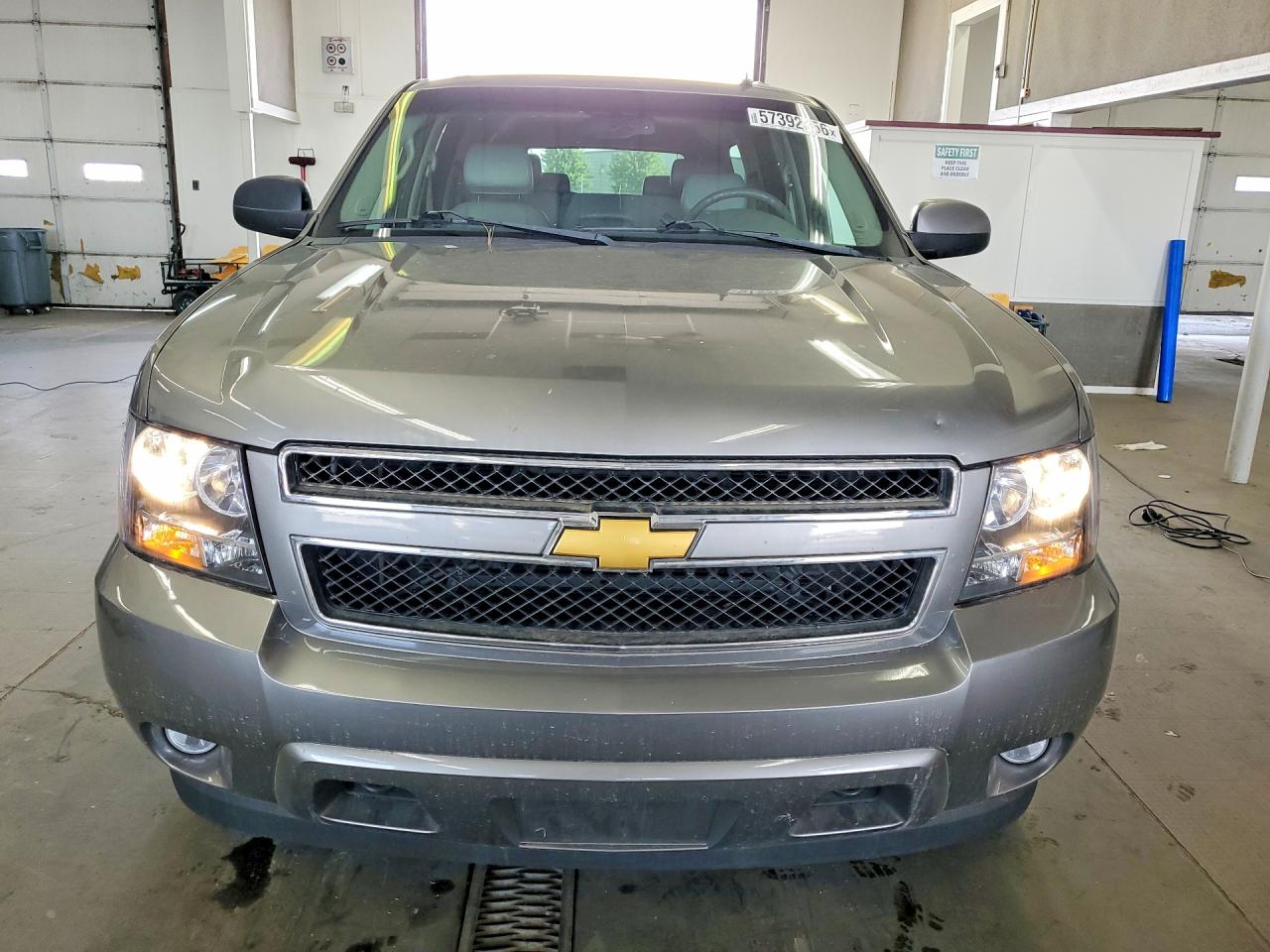 2008 Chevrolet Suburban K1500 Ls Gray vin: 3GNFK16328G293412