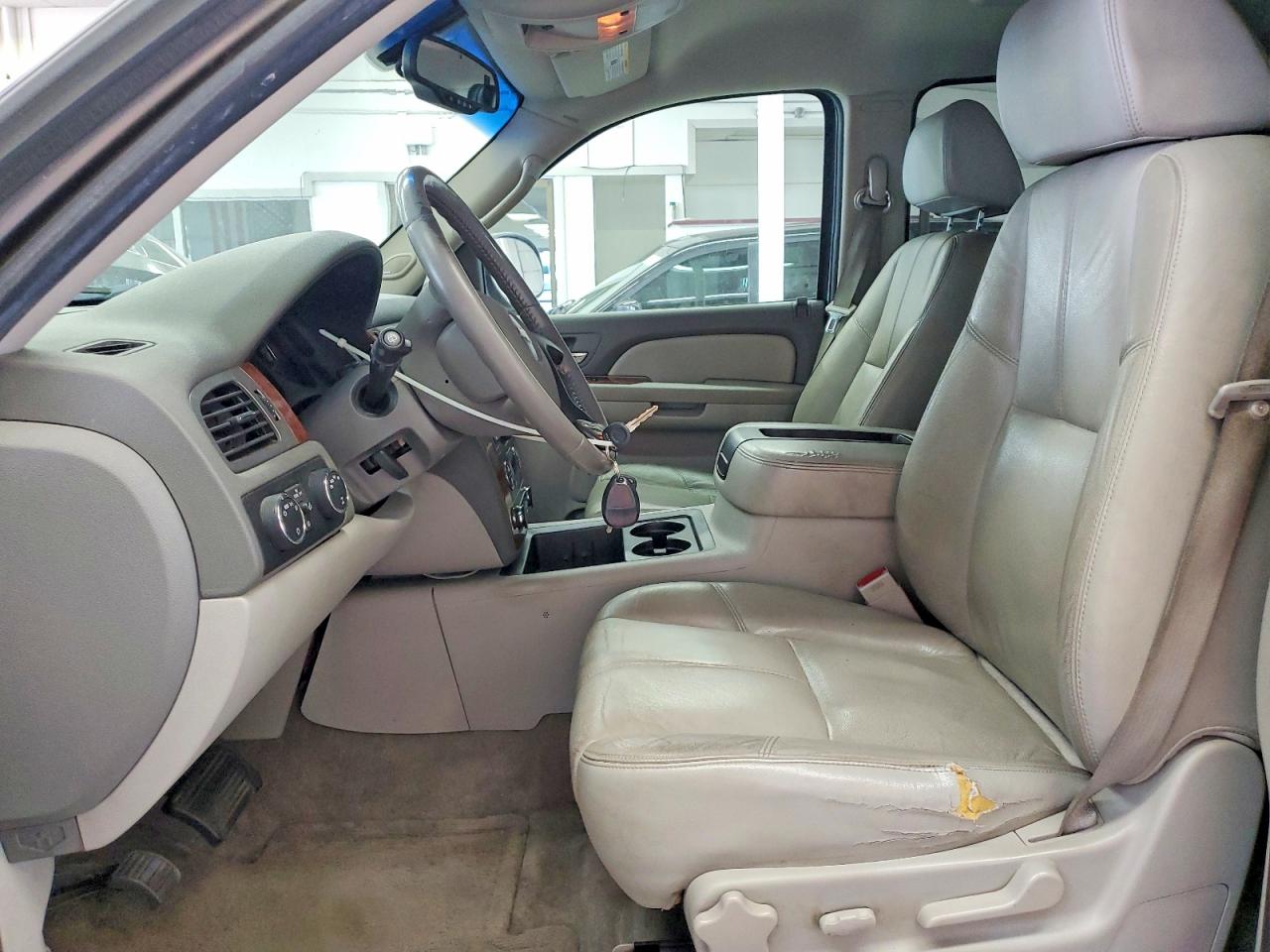 2008 Chevrolet Suburban K1500 Ls Gray vin: 3GNFK16328G293412