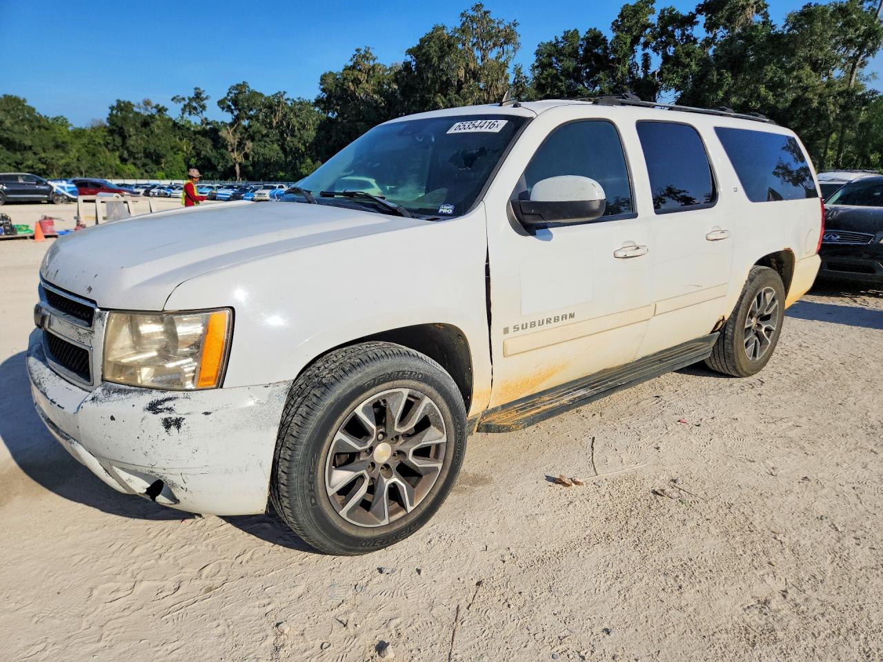 2007 Chevrolet Suburban K1500 White vin: 3GNFK16337G244458
