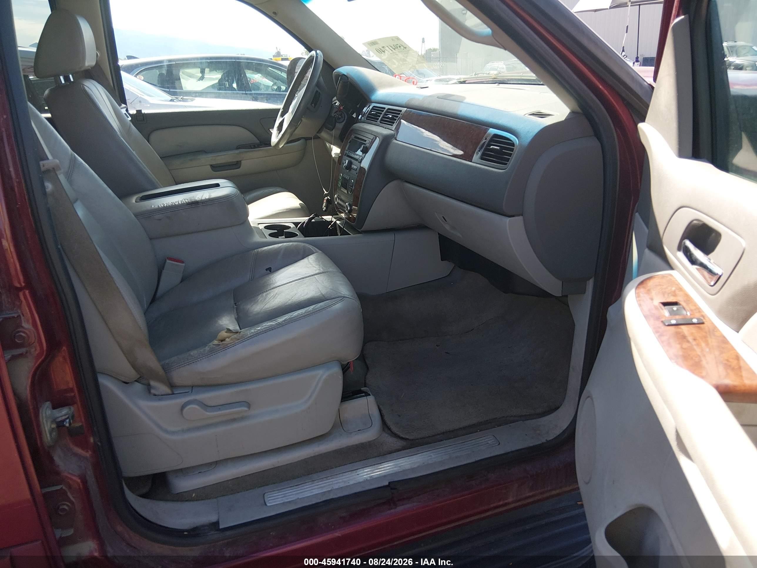 2007 Chevrolet Suburban Lt Burgundy vin: 3GNFK16337G267741
