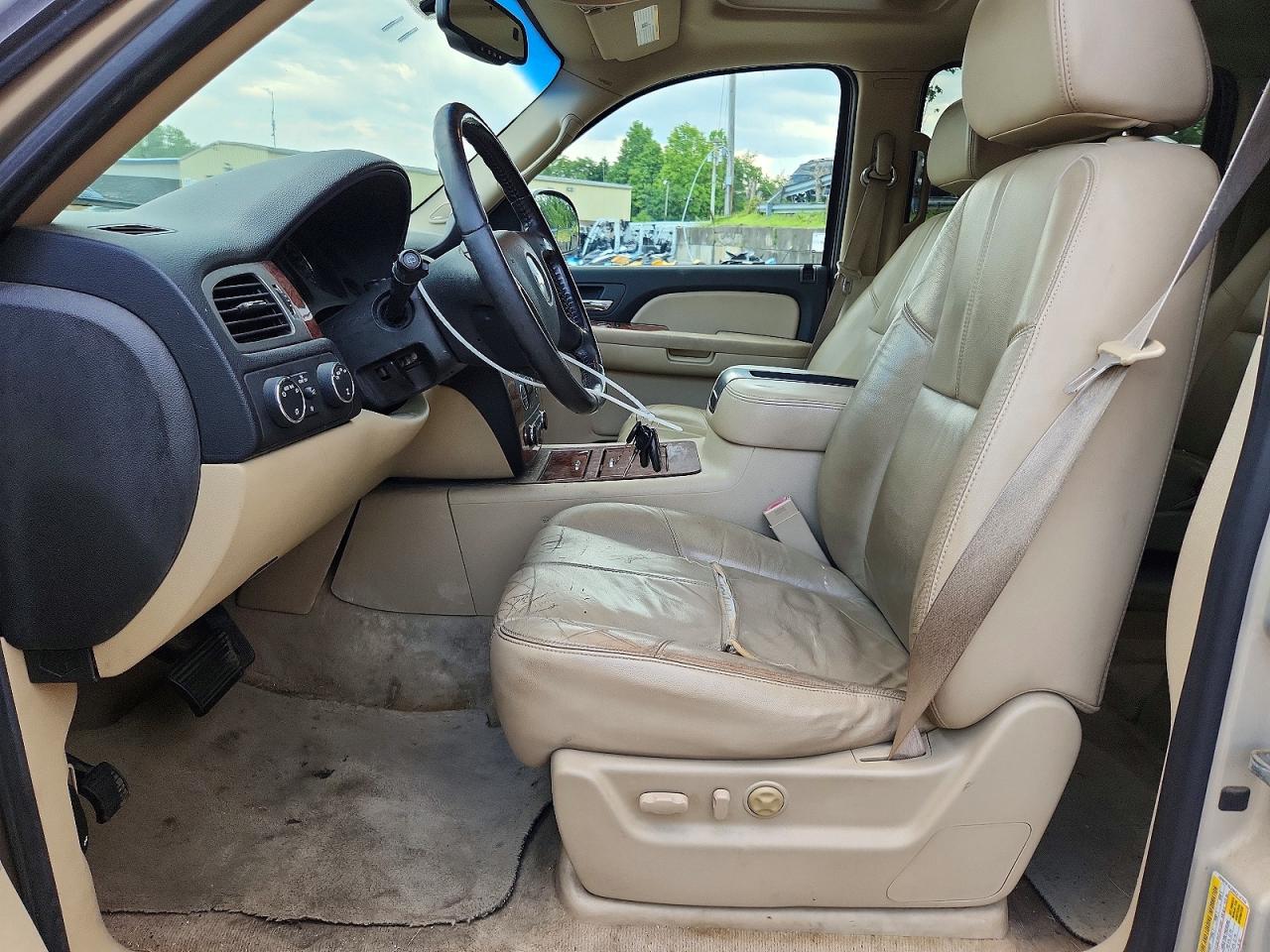 2008 Chevrolet Suburban K1500 Ls Желто-коричневый vin: 3GNFK16338G216709
