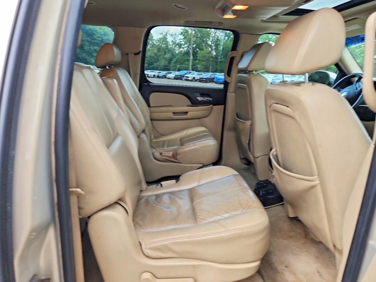 2008 Chevrolet Suburban K1500 Ls Желто-коричневый vin: 3GNFK16338G216709