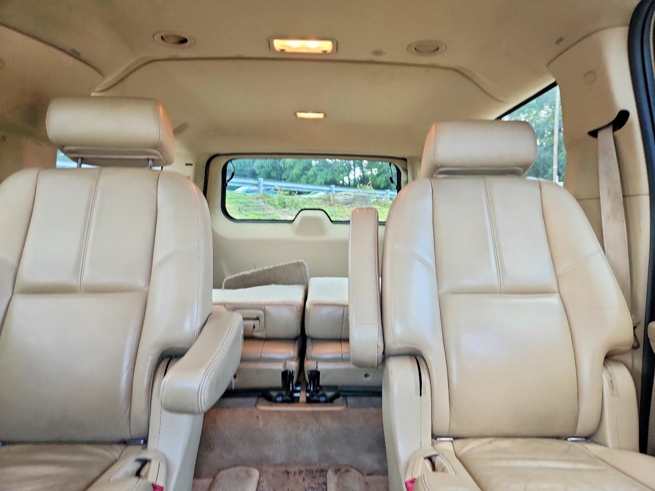 2008 Chevrolet Suburban K1500 Ls Желто-коричневый vin: 3GNFK16338G216709