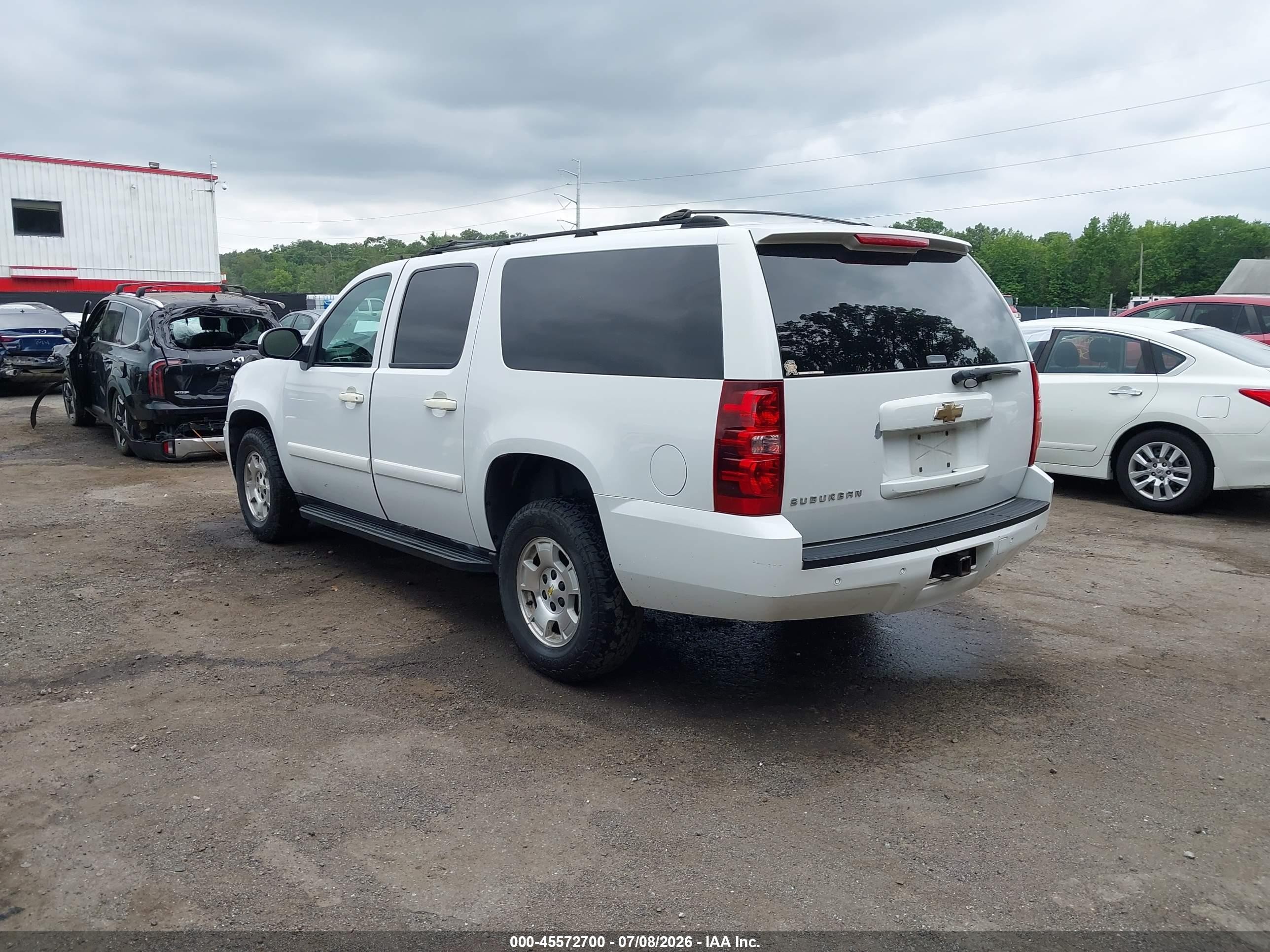 2007 Chevrolet Suburban Lt White vin: 3GNFK16347G185940