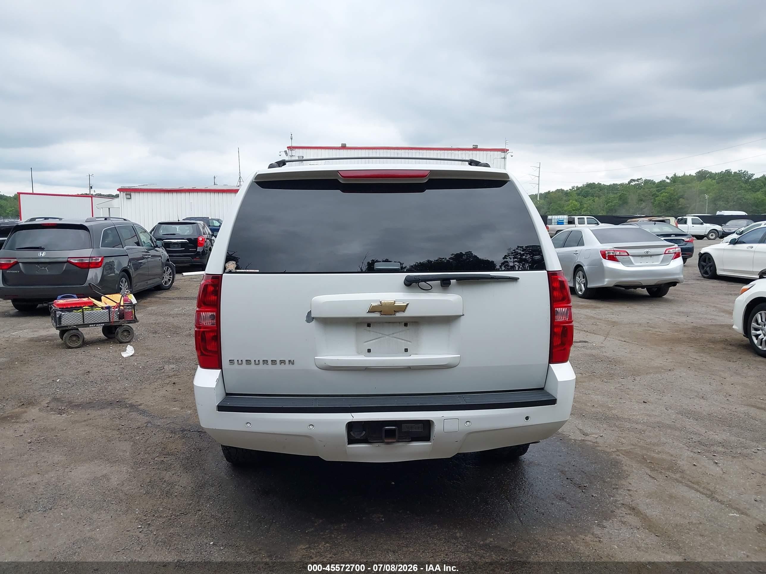 2007 Chevrolet Suburban Lt White vin: 3GNFK16347G185940