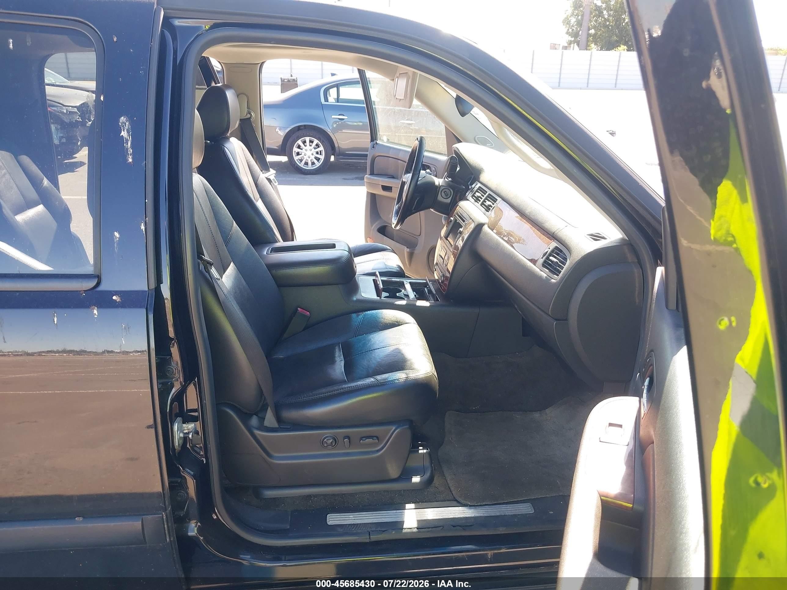 2007 Chevrolet Suburban Ltz Black vin: 3GNFK16347G214868