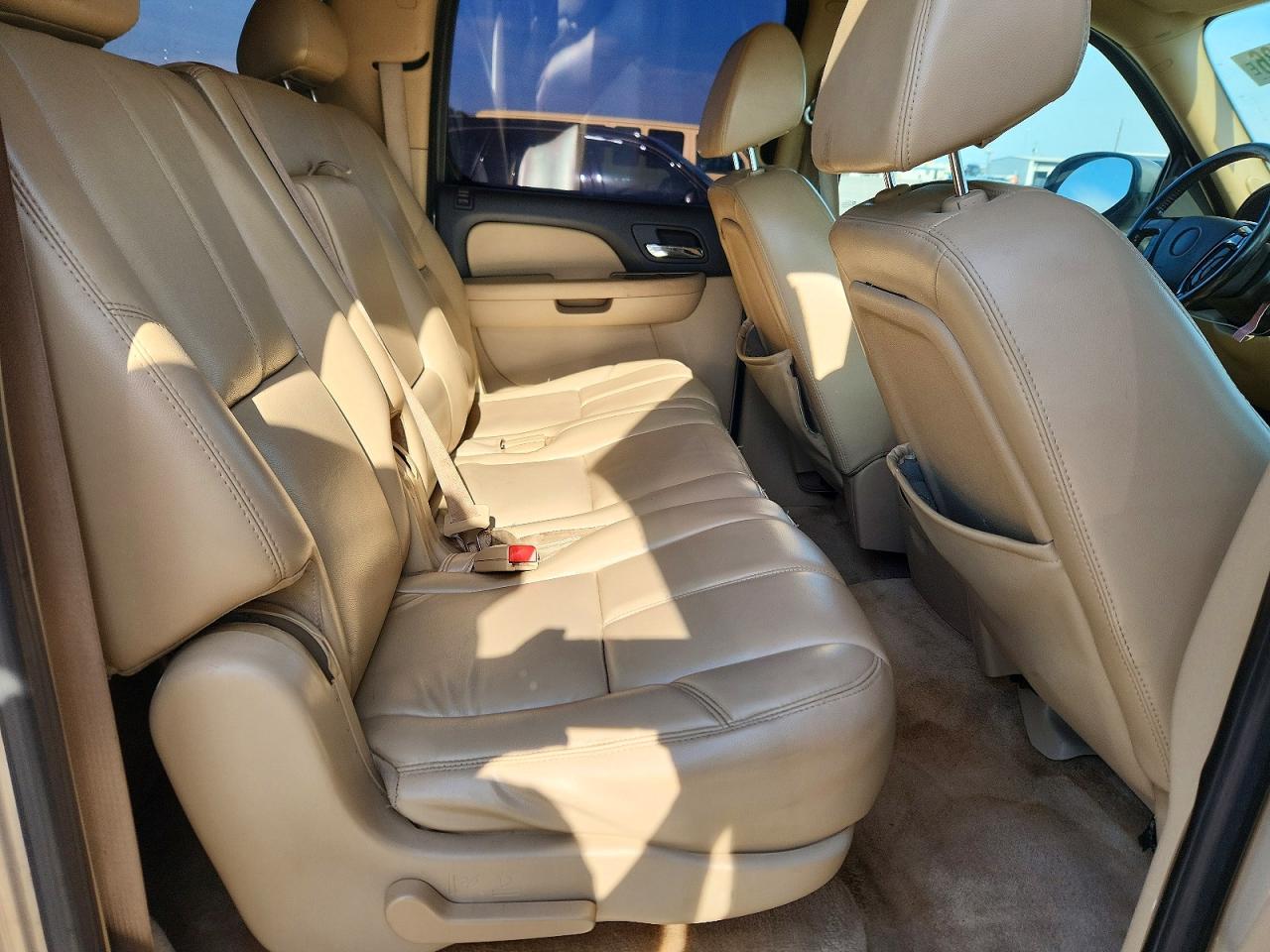 2007 Chevrolet Suburban K1500 Tan vin: 3GNFK16357G258667