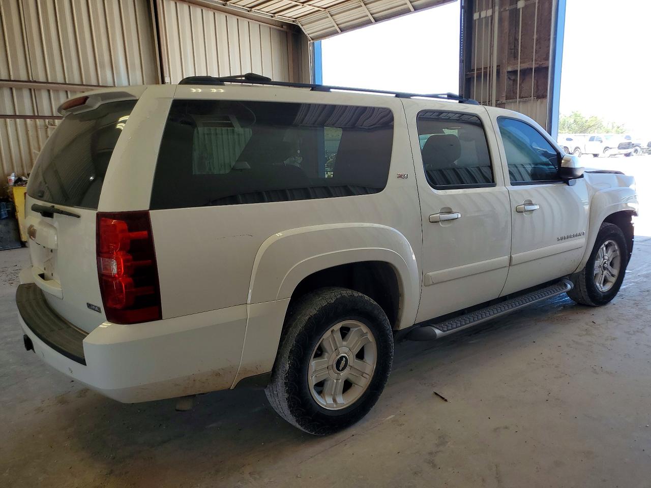 2007 Chevrolet Suburban K1500 Белый vin: 3GNFK16357G285237